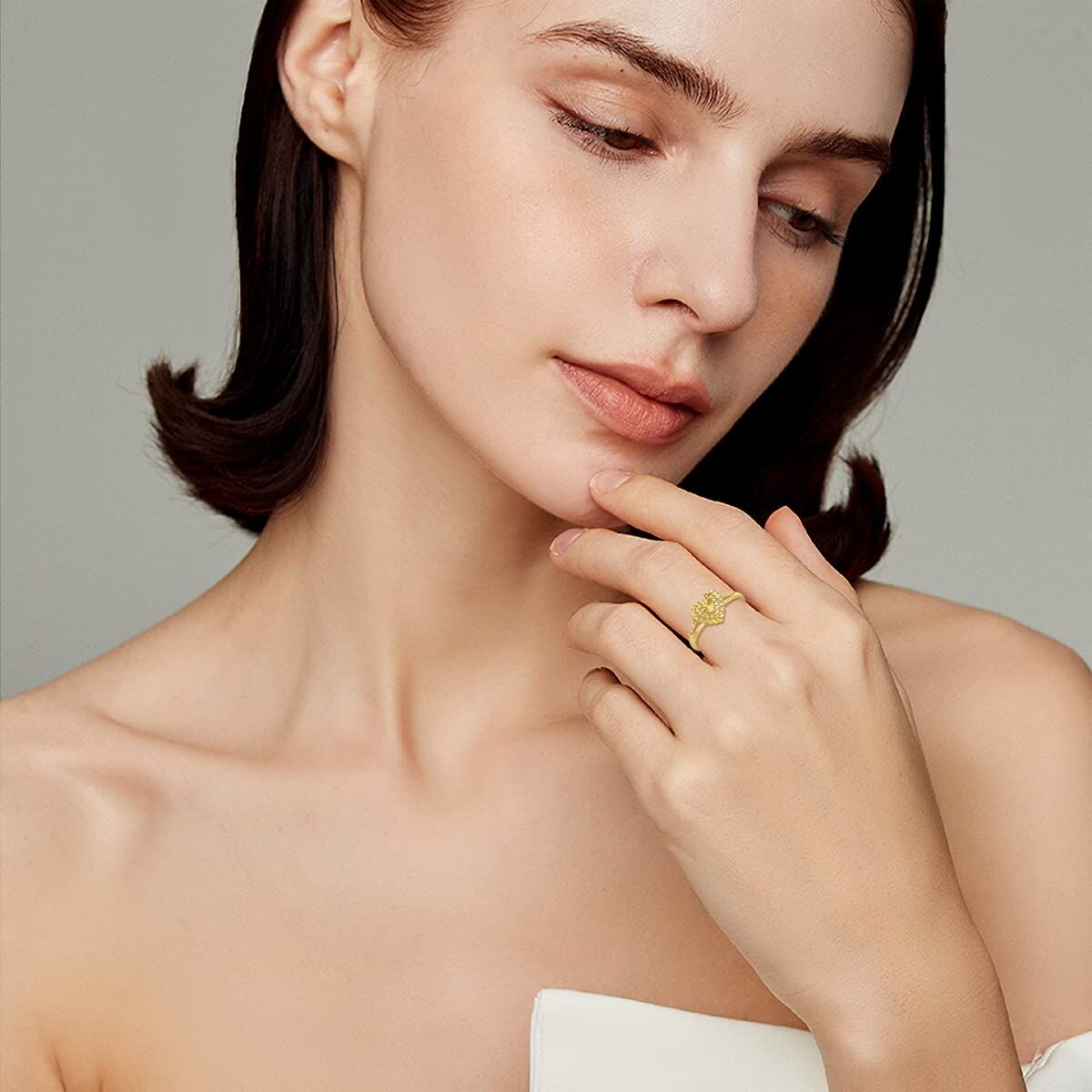 18K Gold Heart Open Ring