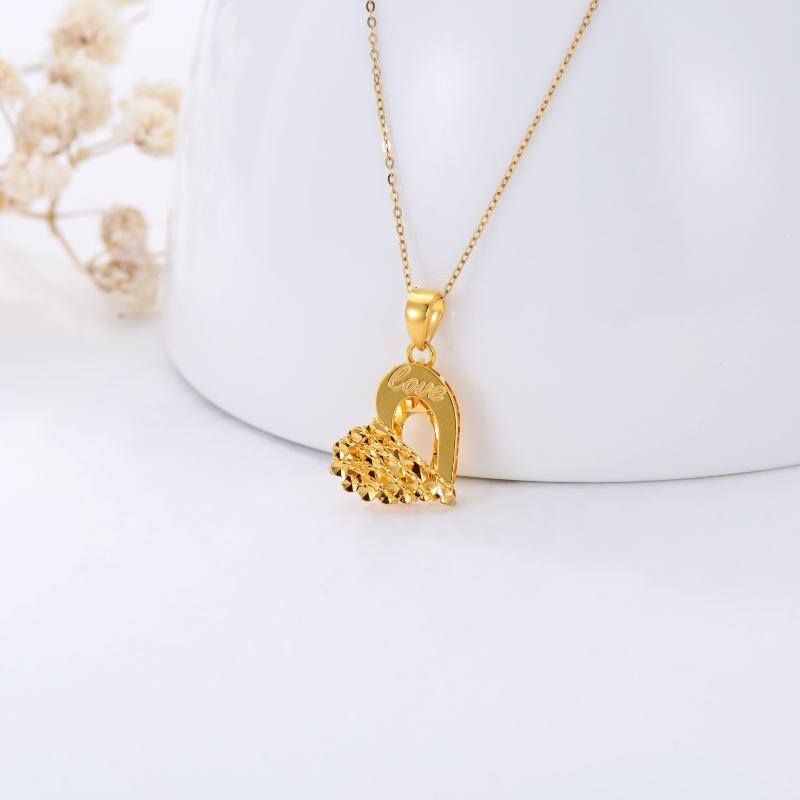 18K Gold Heart Pendant Necklace