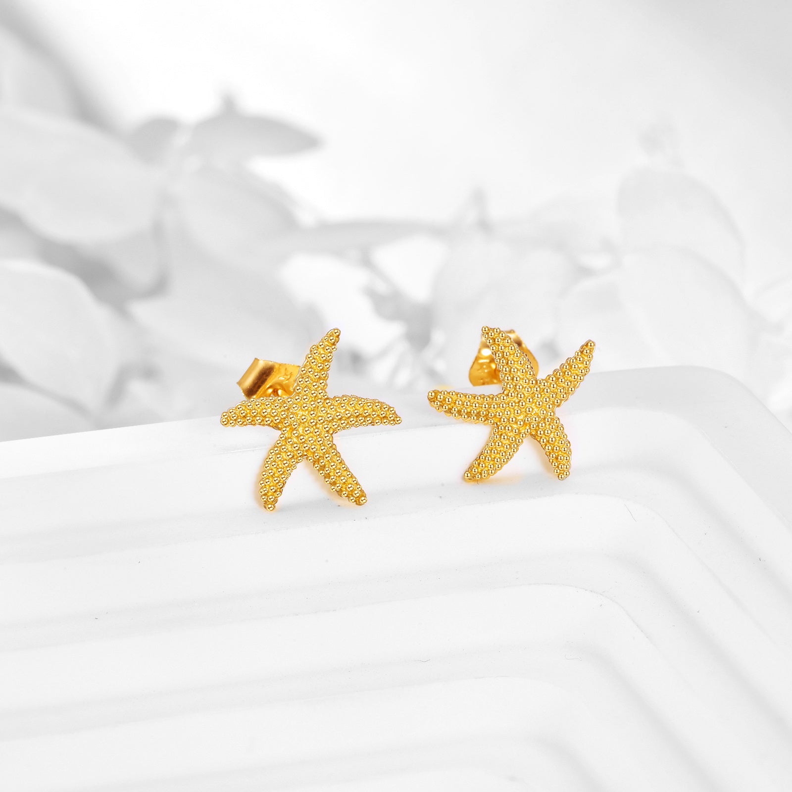 14K Gold Starfish Stud Earrings