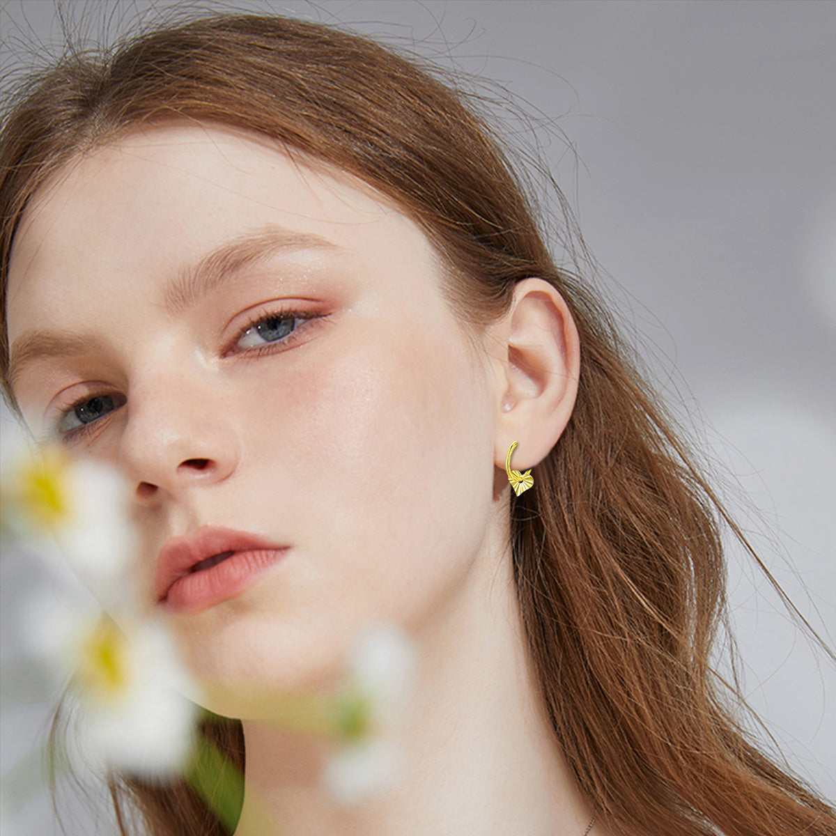 18K Gold Heart Hoop Earrings