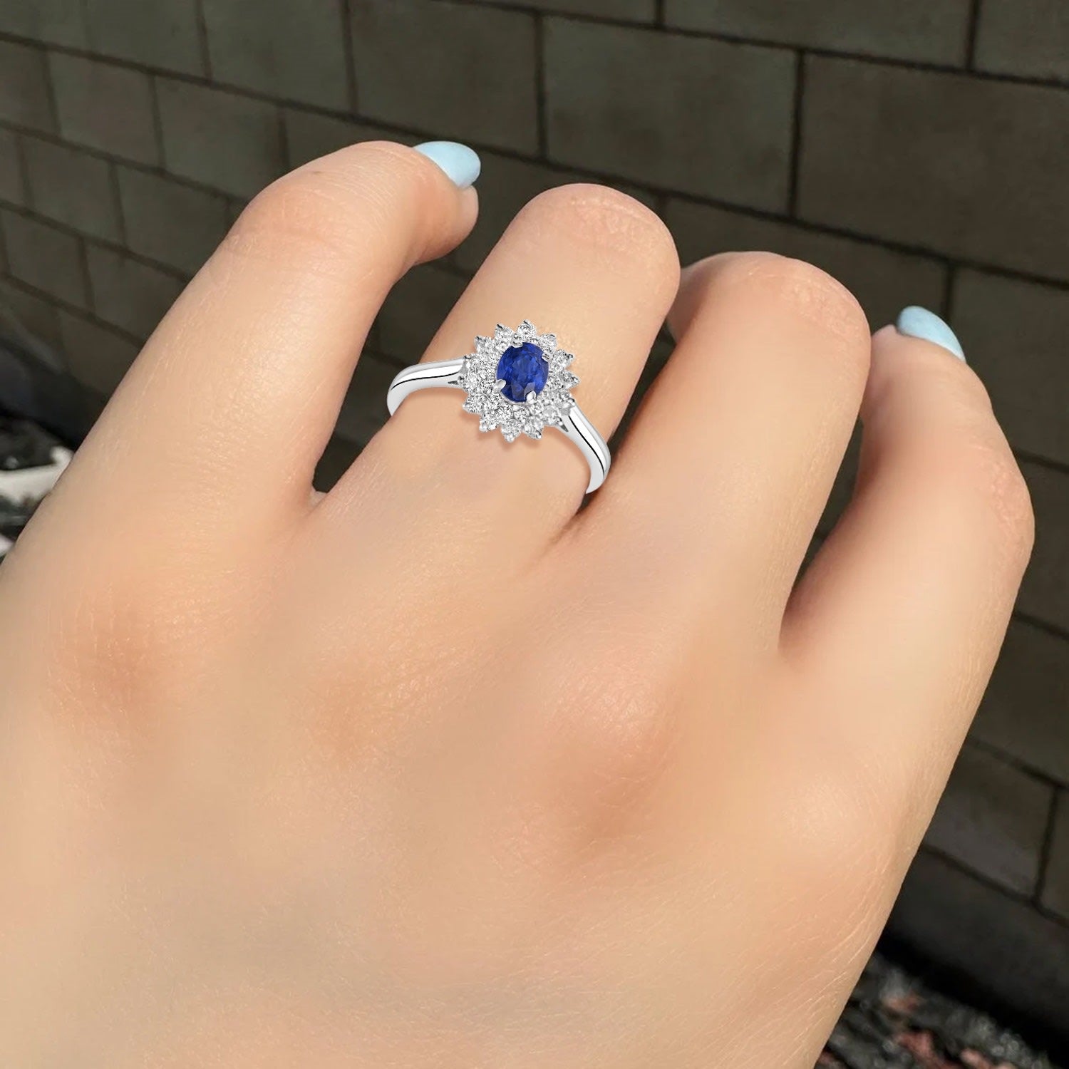 18K White Gold Prong Blue Sapphire & Diamond Flower Design Ring