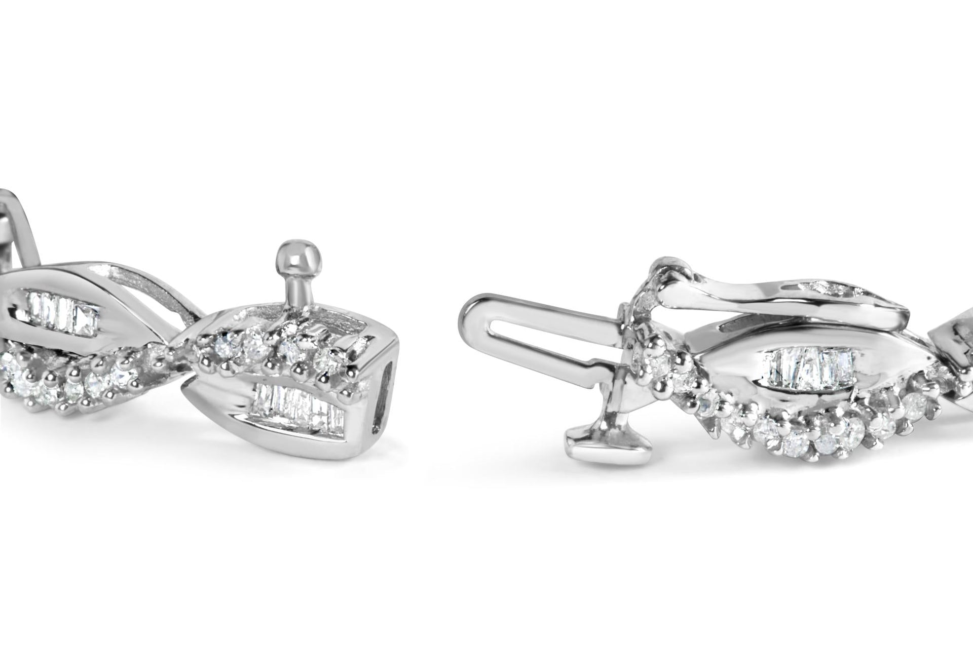 14K White Gold 2.00 Cttw Diamond Swirl and Pear Shape Link Bracelet (I-J Color, I2-I3 Clarity) - 7'