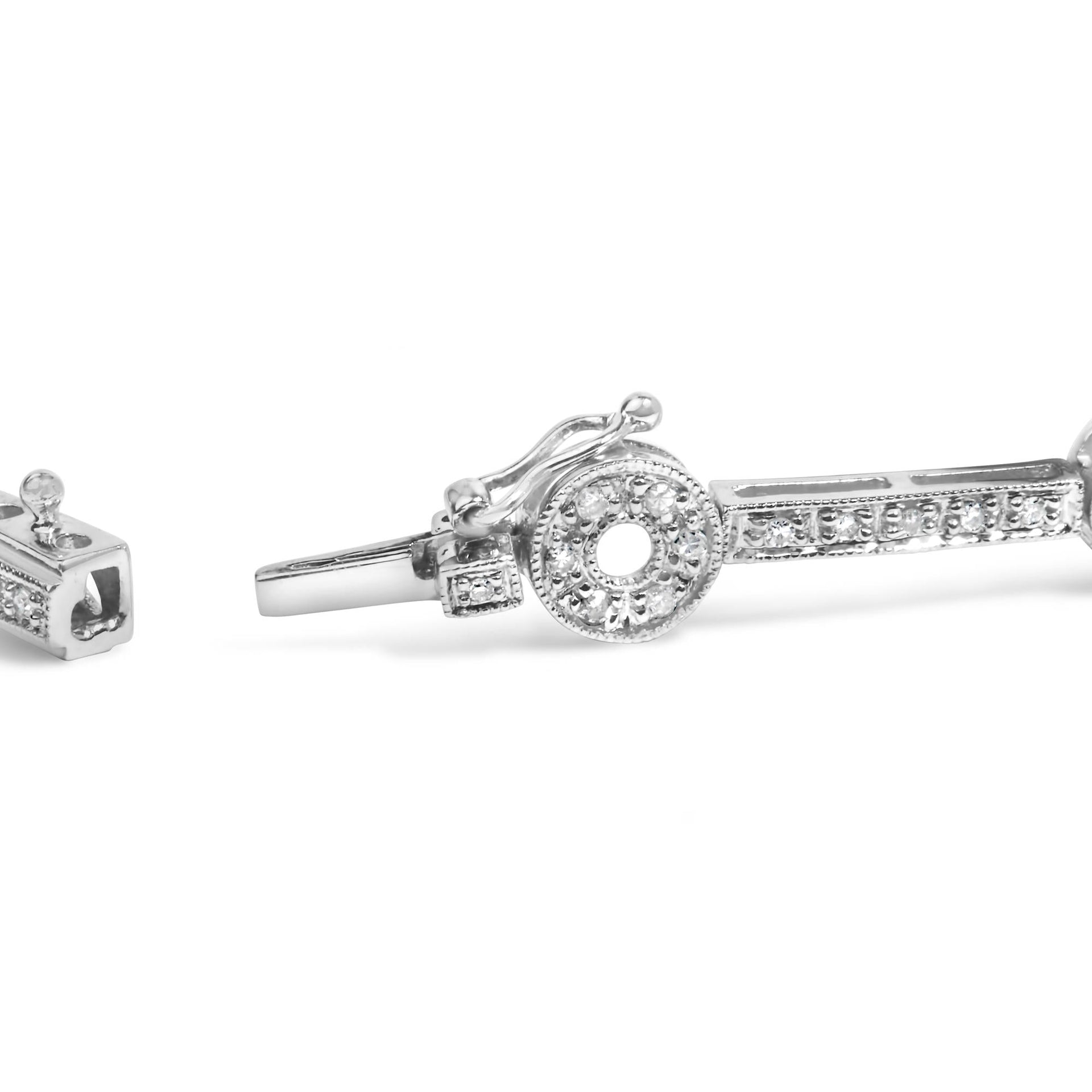 14k White Gold 1/2 Cttw Pave Diamond Bar and Hoop 7' Bracelet (H-I Color, I1-I2 Clarity)