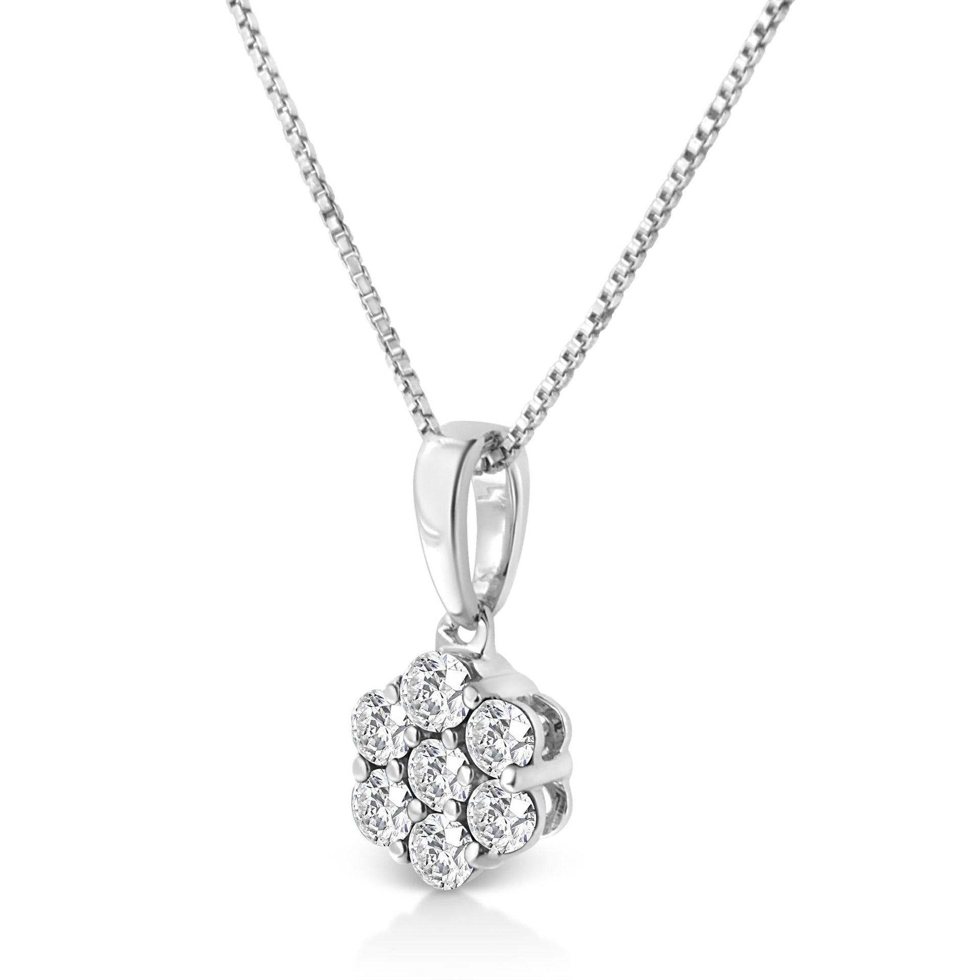 14KT White Gold 1/2 cttw Diamond Floral Cluster Pendant Necklace (HI, SI2-I1)