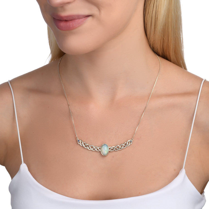 The Lady’s Necklace White Gold
