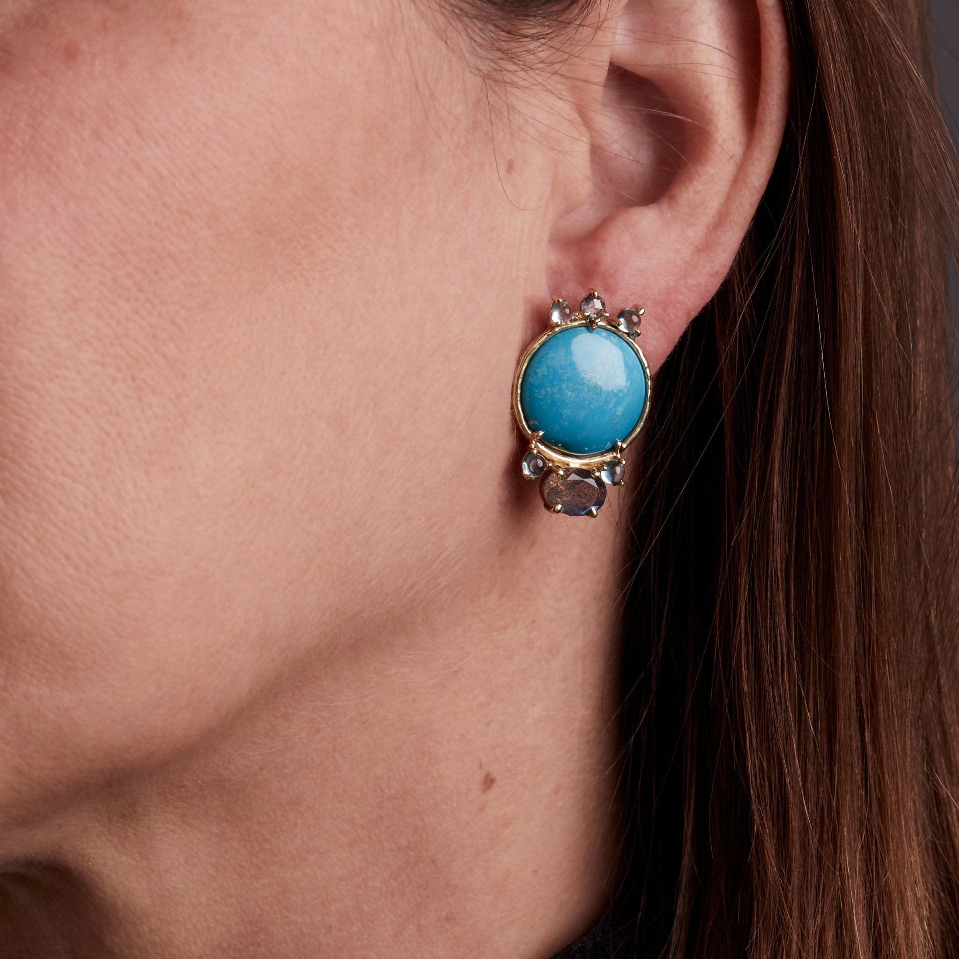 Classic Small Earclip 1122