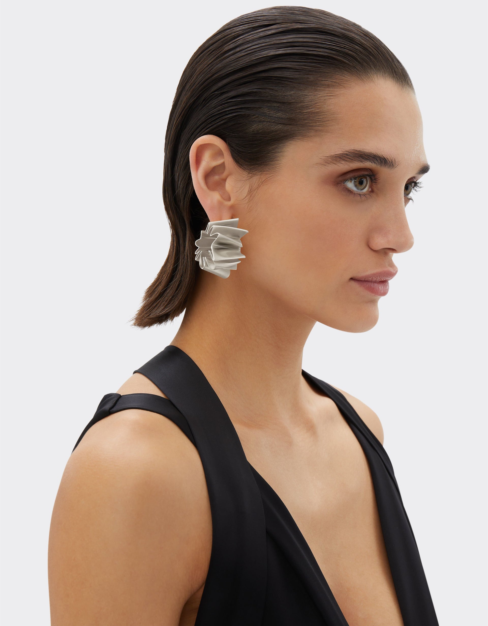 Brass earrings with satin palladium finish