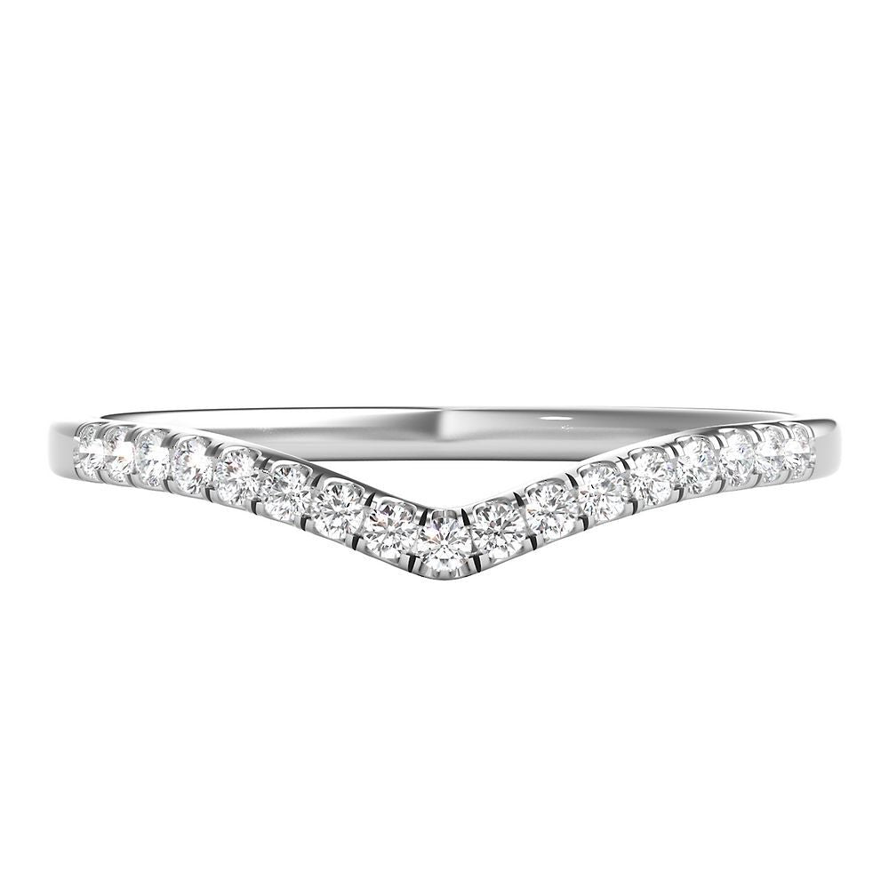 Chevron Wedding Band with Pavé Diamonds in 10K White Gold (1/10 ct. tw.)