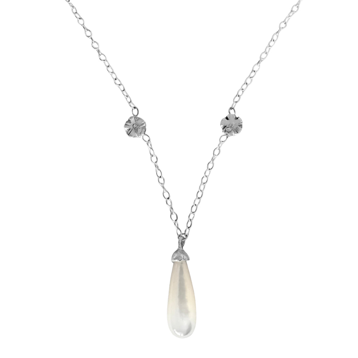 fleur d'argent mother of pearl necklace