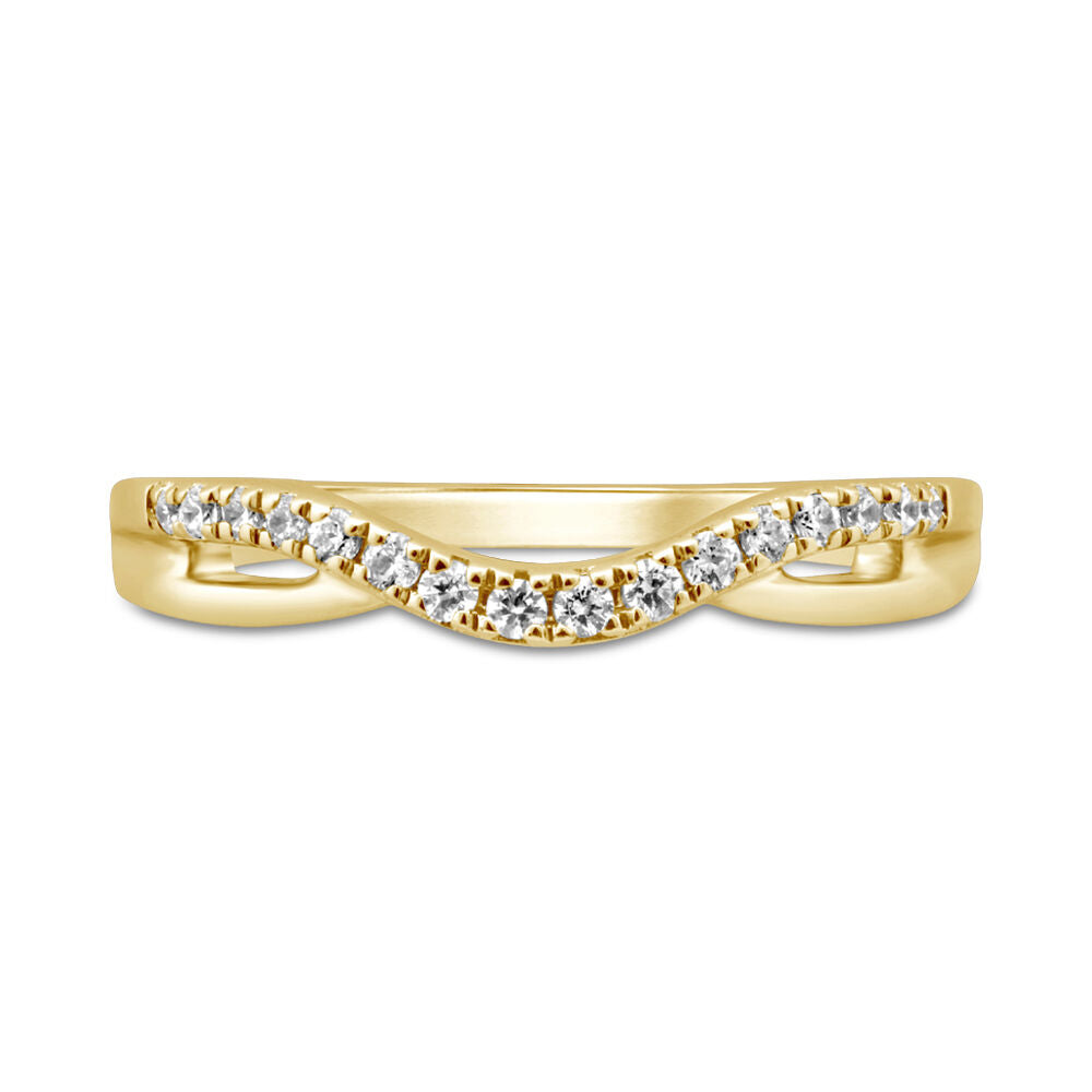 Diamond Contour Wedding Band in 14K Yellow Gold (1/7 ct. tw.)