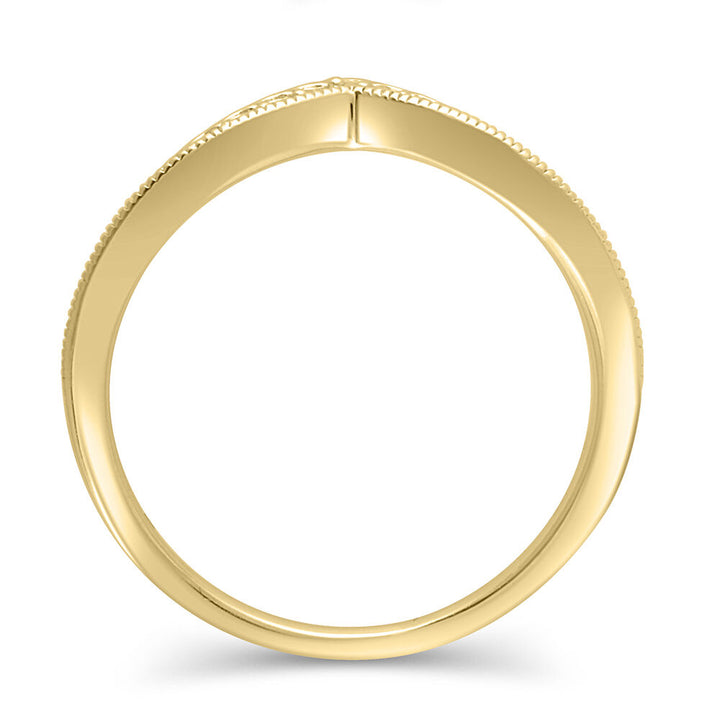 Chevron Wedding Band with Graduating Diamonds in 14K Yellow Gold (1/5 ct. tw.)