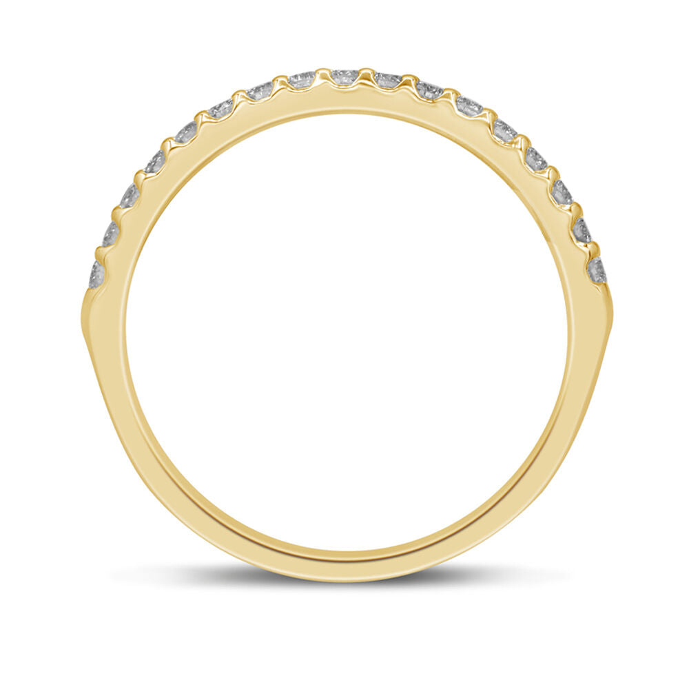 Diamond Anniversary Band in 14K Yellow Gold (1/4 ct. tw.)