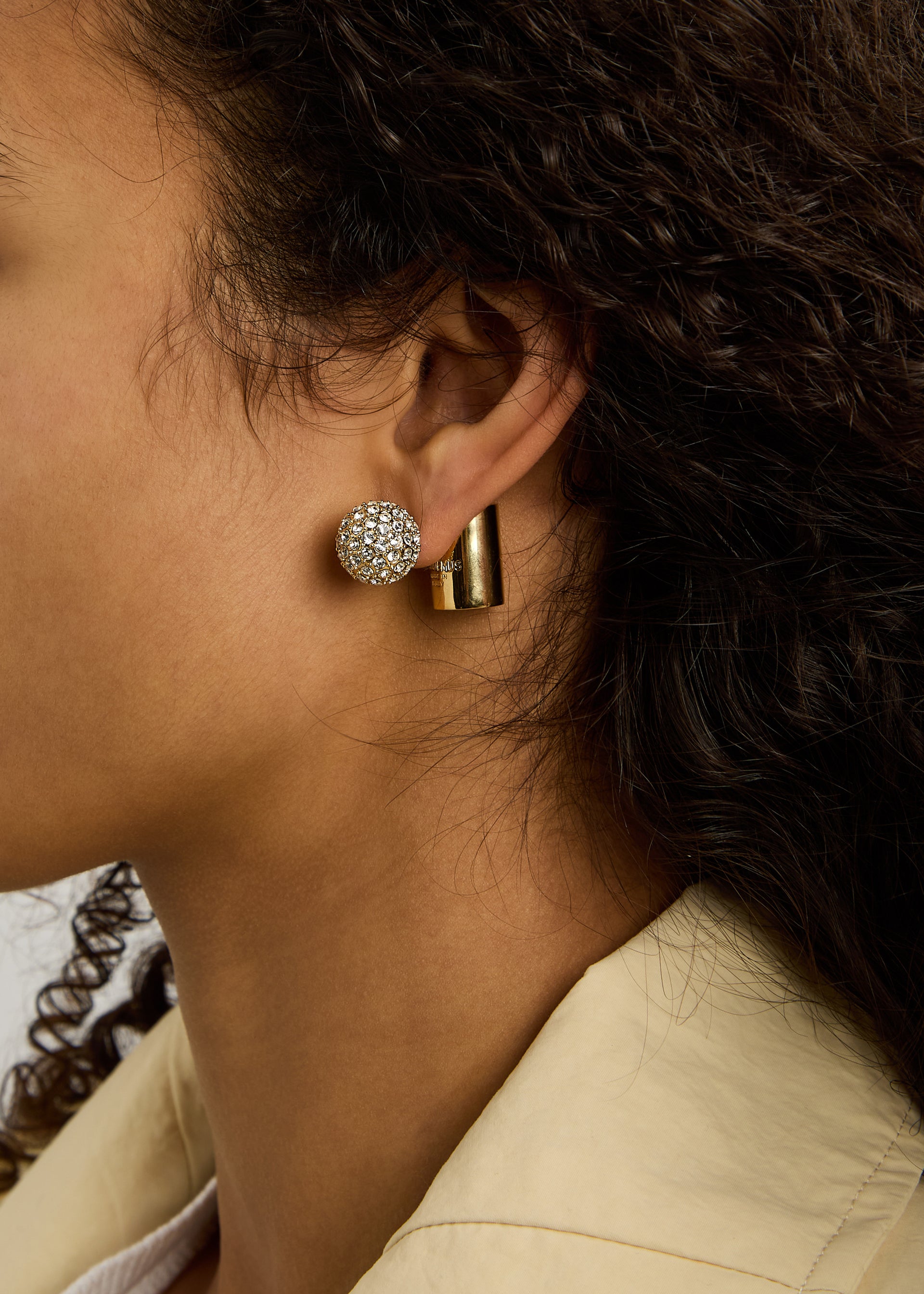 Les Boucles Perlina stud earrings