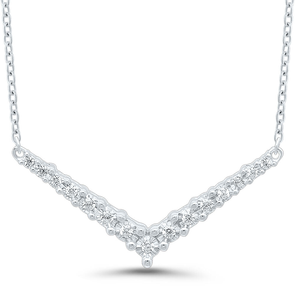 Diamond Chevron Necklace in Sterling Silver (1/10 ct. tw.)