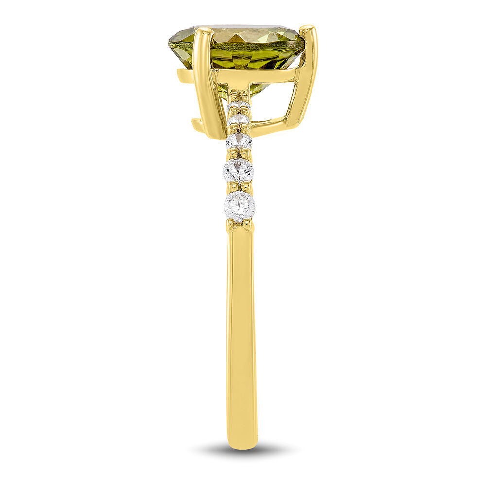Round Peridot & Diamond Ring in 10K Yellow Gold (1/7 ct. tw.)