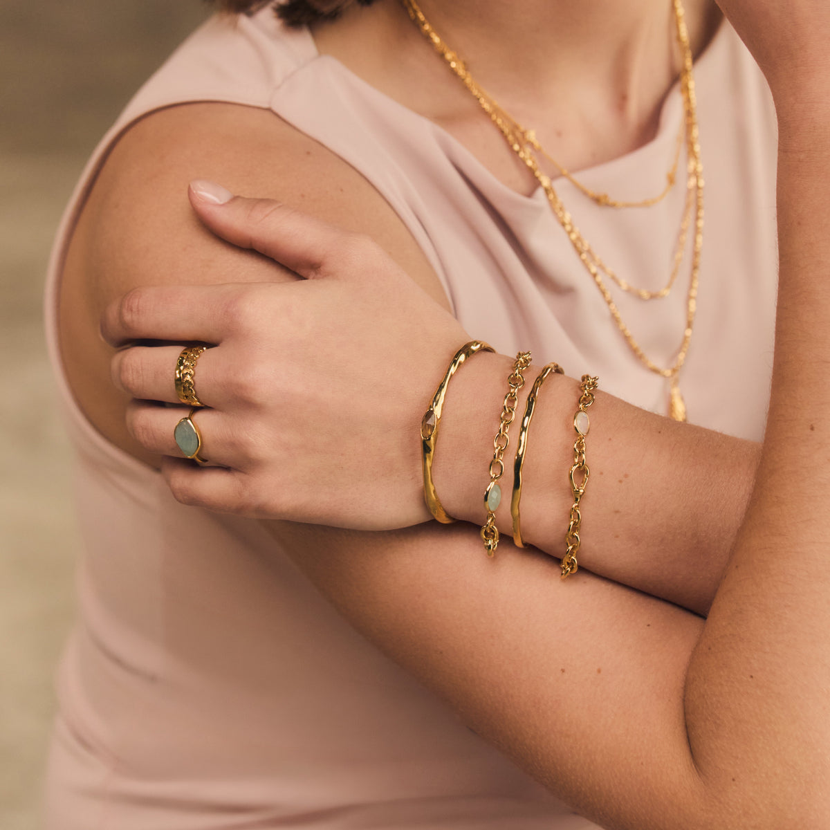 Molten Organic Olive Quartz Bangle