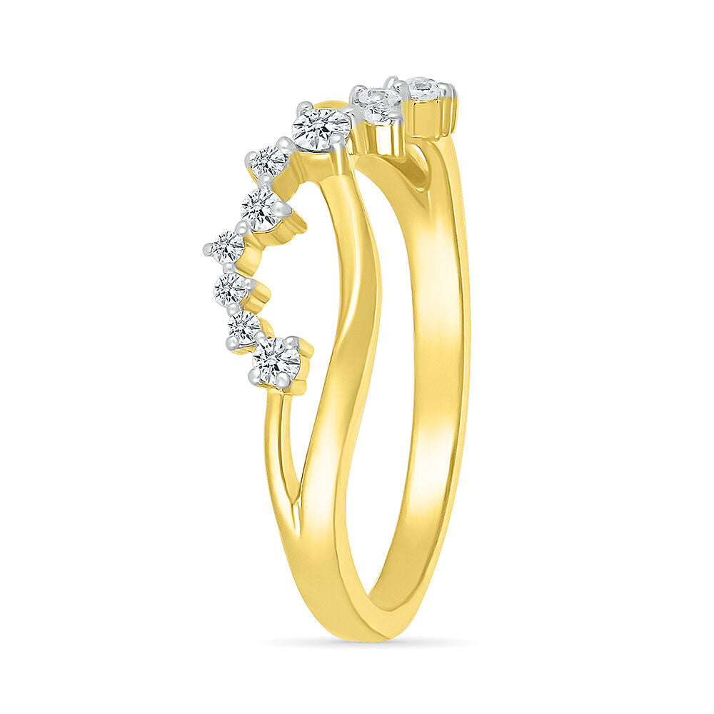 Diamond Twist Ring in 10K Yellow Gold (1/5 ct. tw.)