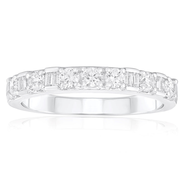 Diamond Wedding Band in 10K White Gold (1/2 ct. tw.)