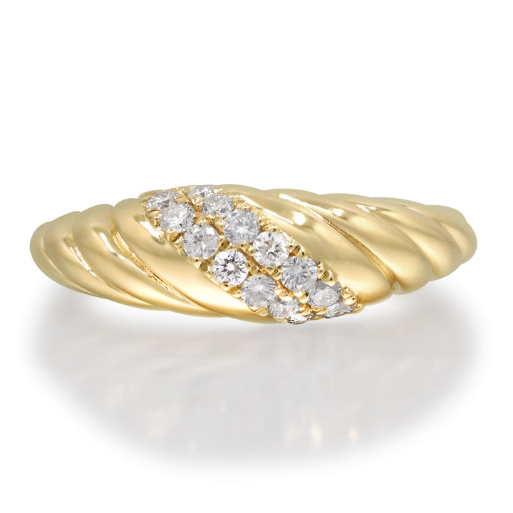 Diamond Croissant Ring in 10K Yellow Gold (1/4 ct. tw.)