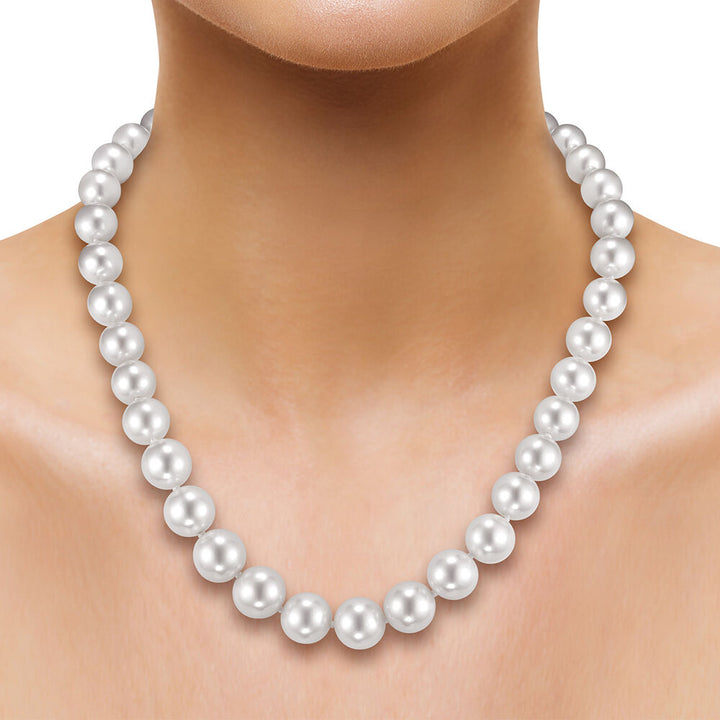 Freshwater Pearl Graduated Strand in 14K Yellow Gold, 18”