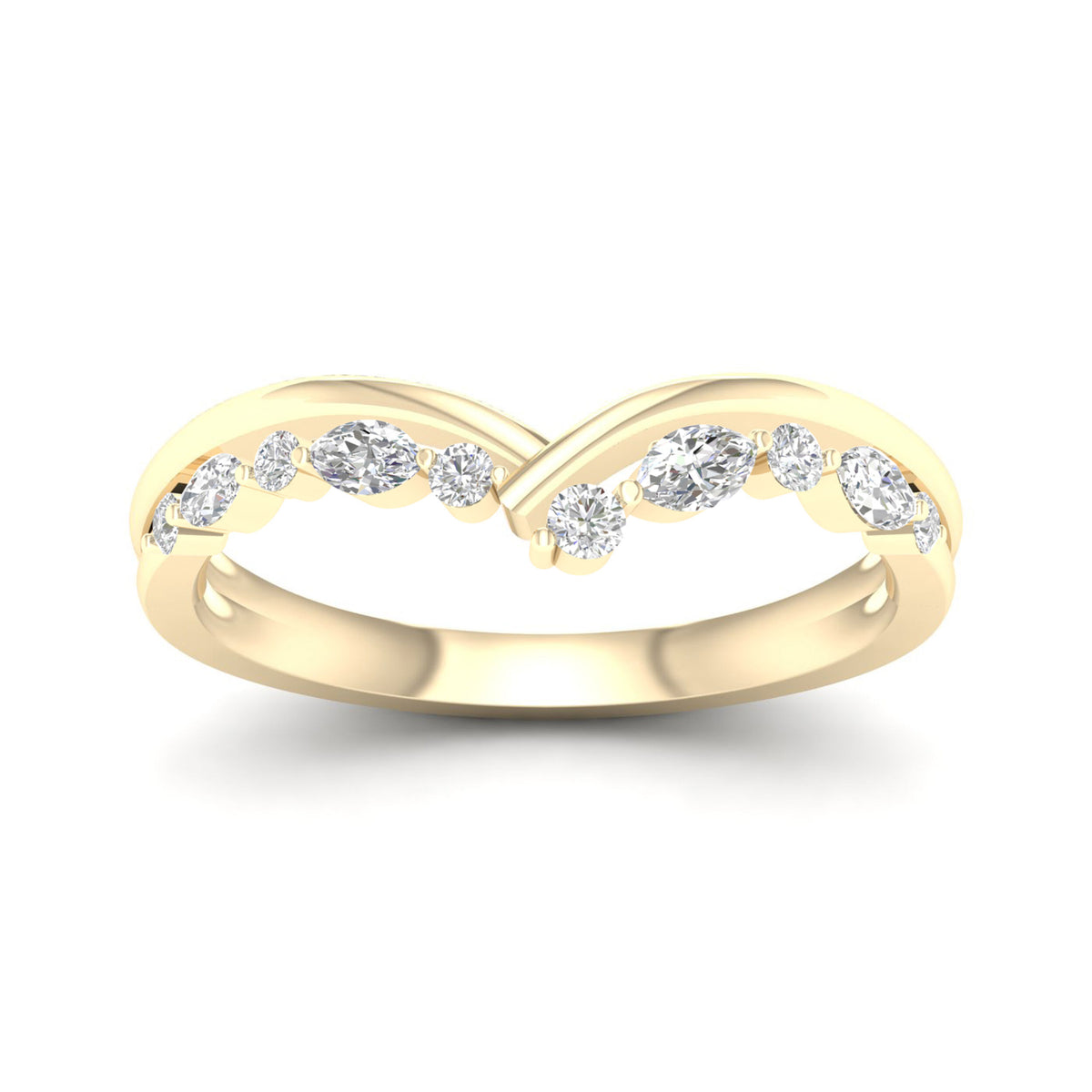 Diamond Chevron Band in 14K Yellow Gold (1/3 ct. tw.)