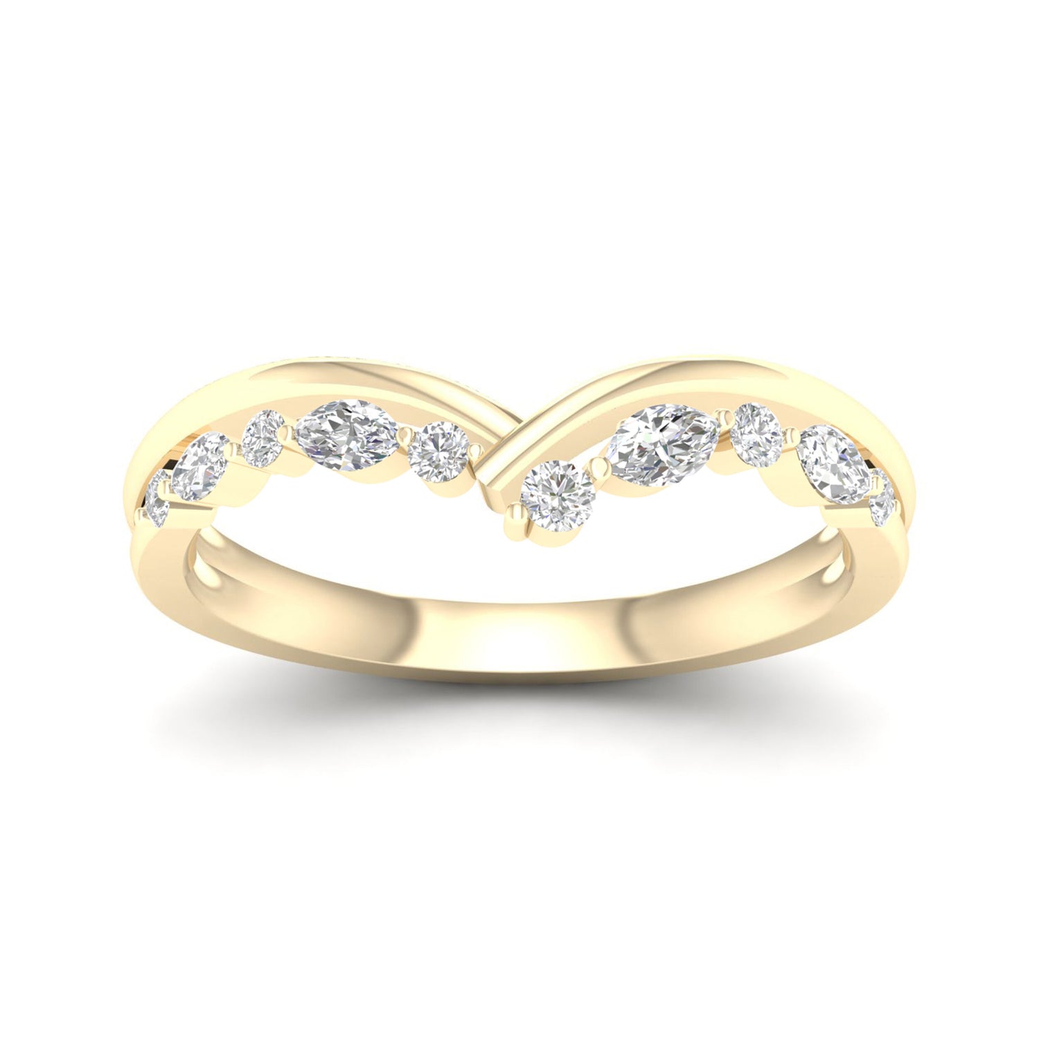 Diamond Chevron Band in 14K Yellow Gold (1/3 ct. tw.)