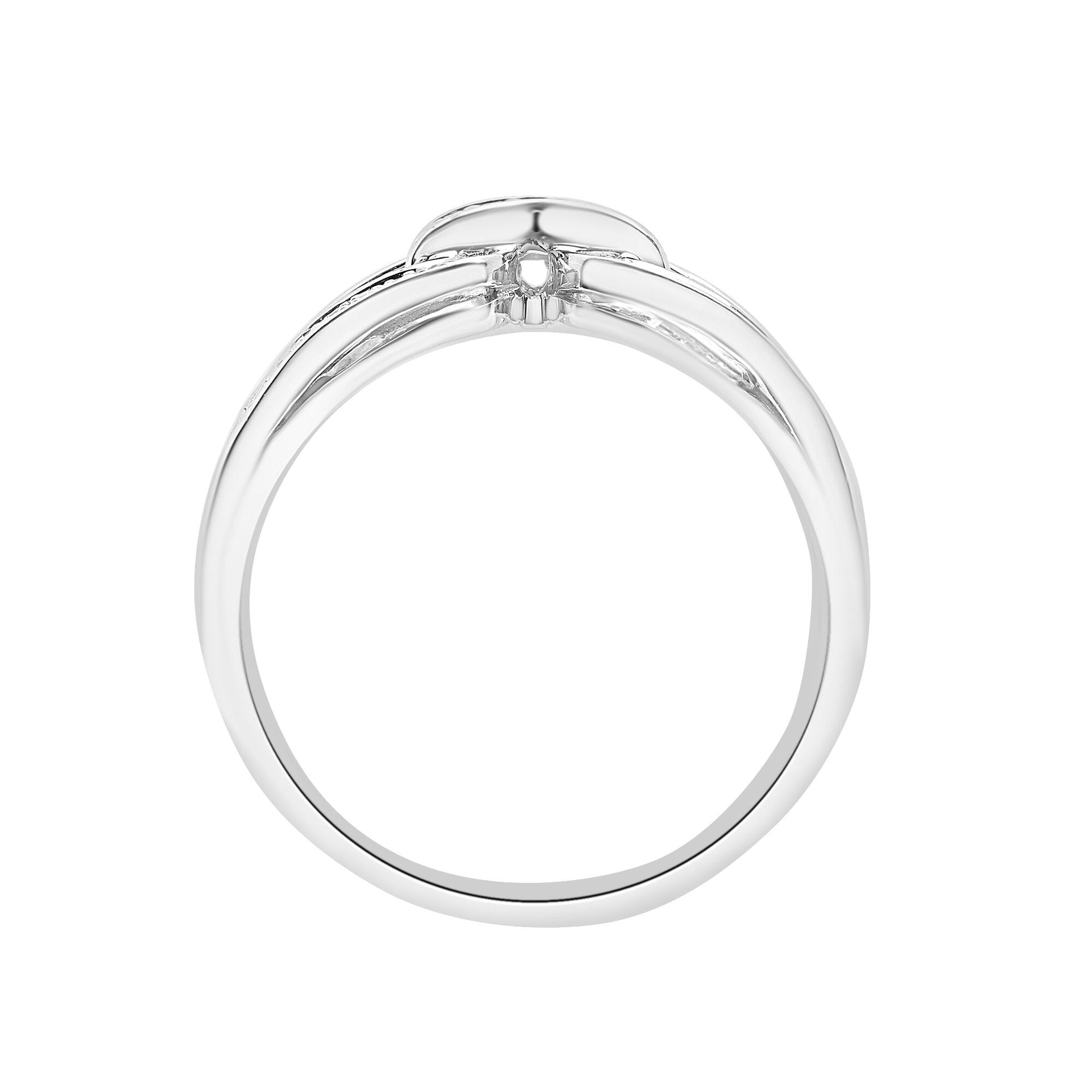 Diamond Link Ring in Sterling Silver (1/10 ct. tw.)