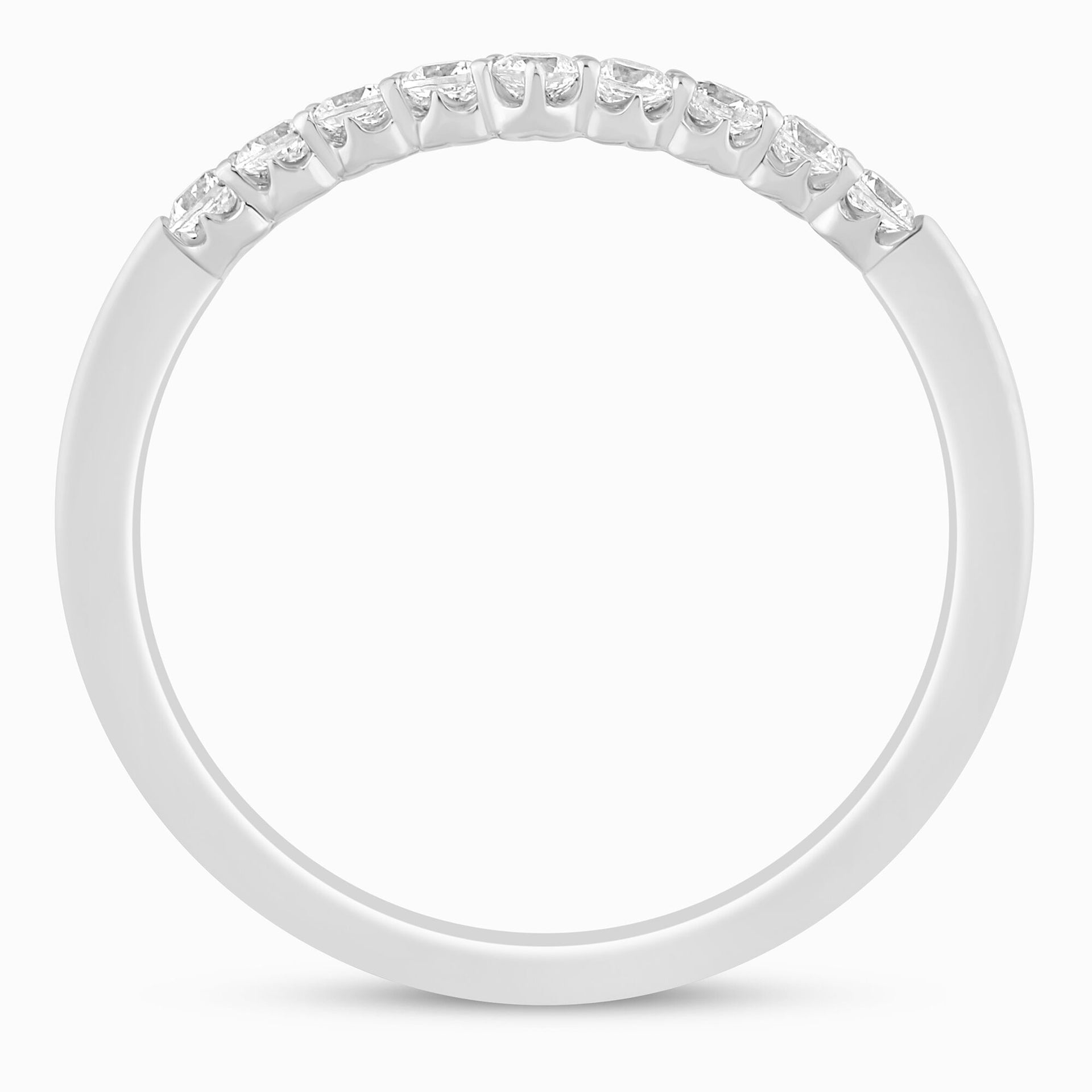Diamond Scalloped Chevron Band in 14K White Gold (1/4 ct. tw.)