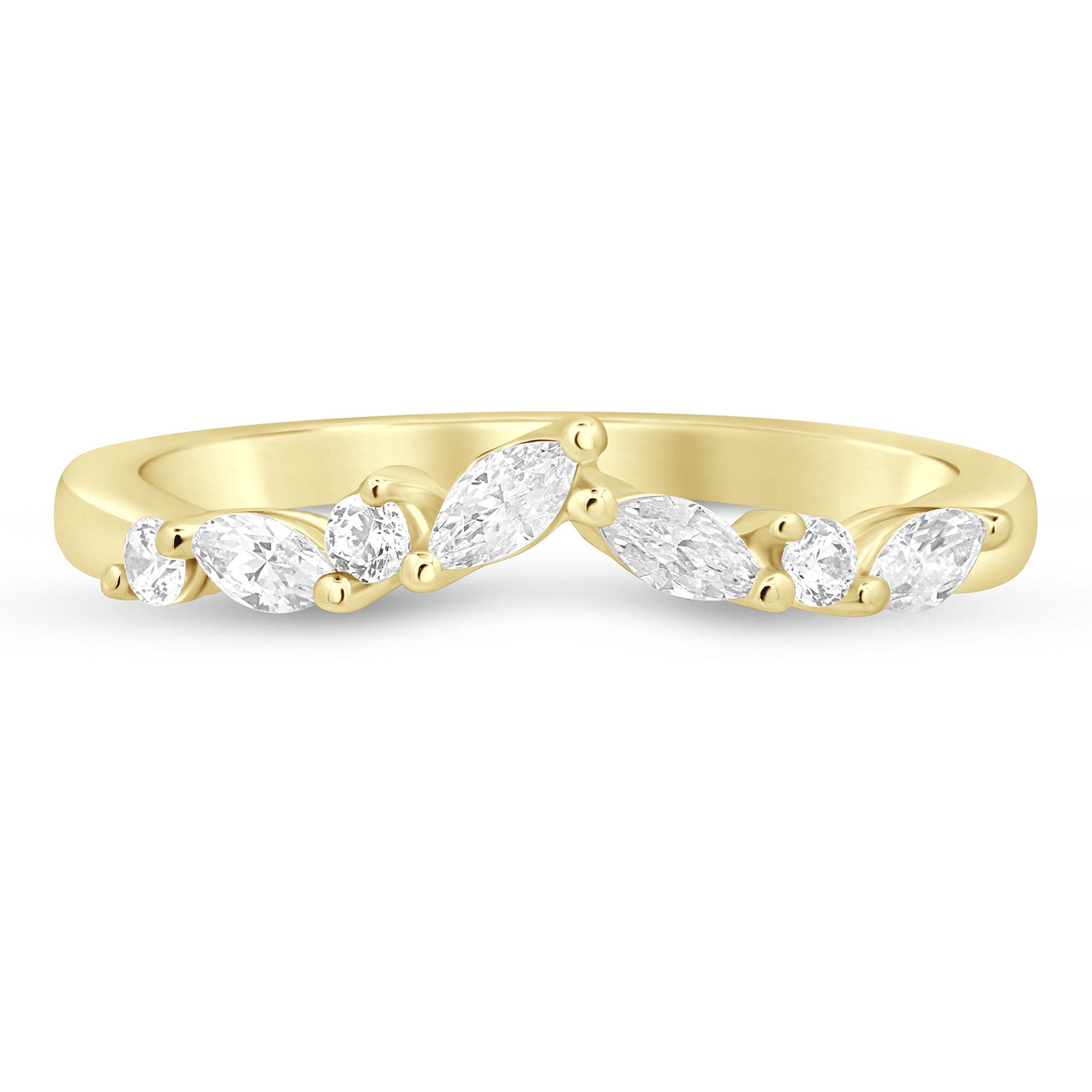 Diamond Chevron Band in 14K Yellow Gold (1/3 ct. tw.)