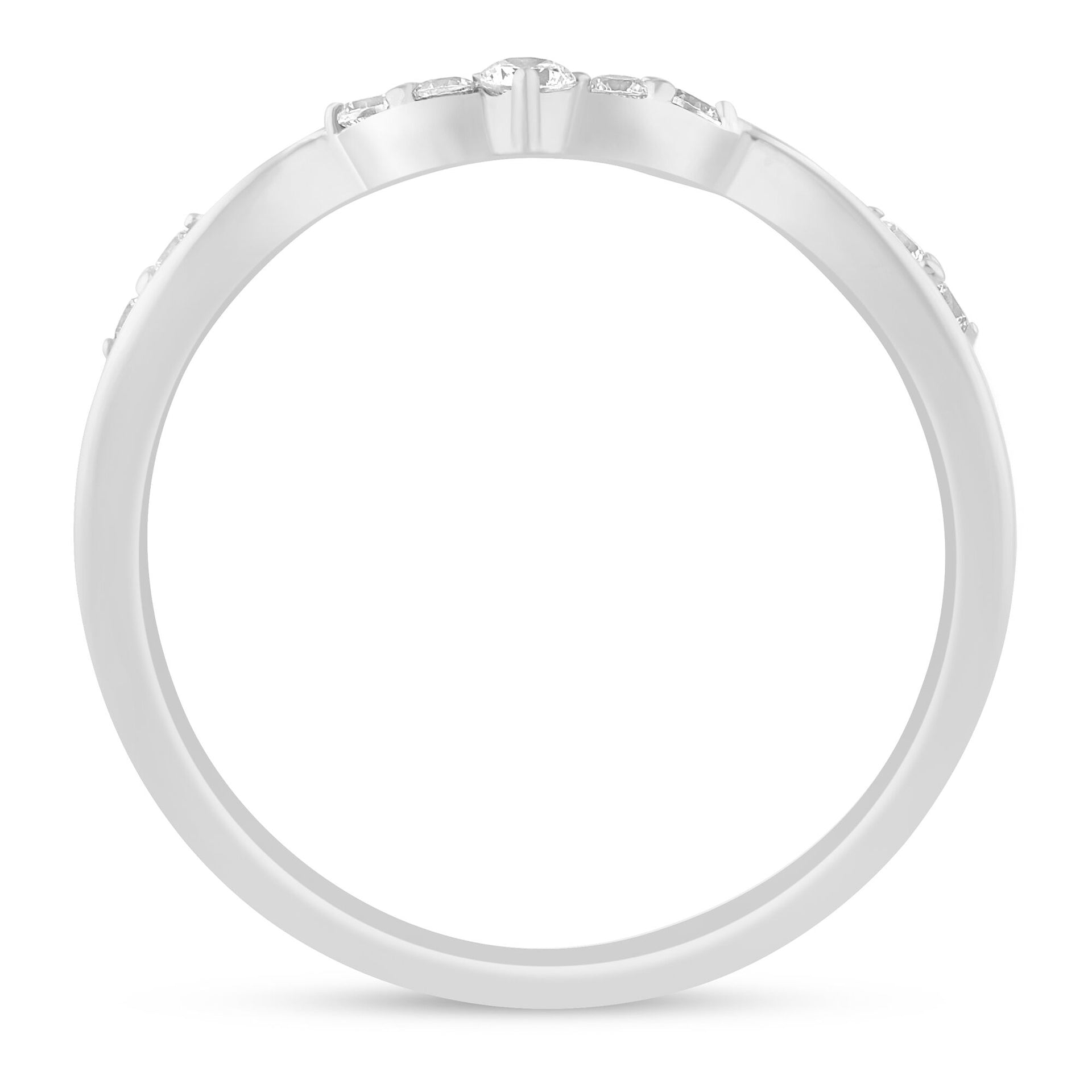 Diamond Contour Band in 14K White Gold (1/7 ct. tw.)