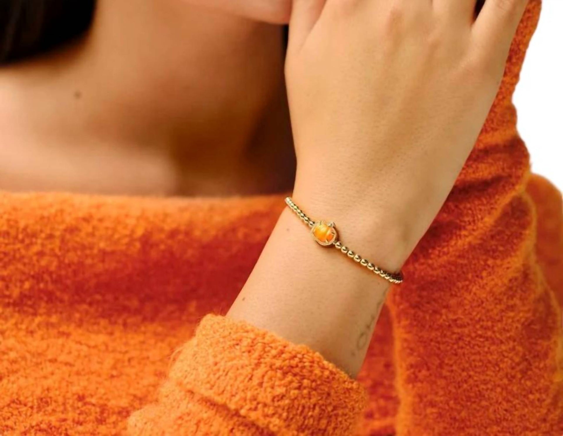 Pumpkin Stretch Bracelet in Orange Mother-of-pearl