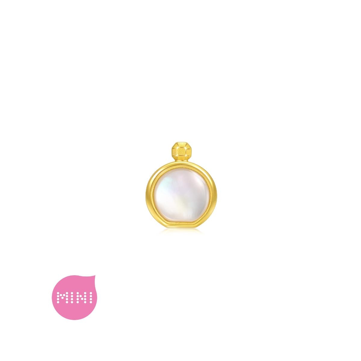 wonderland-gold-perfume-bottle-charm-chow-sang-sang