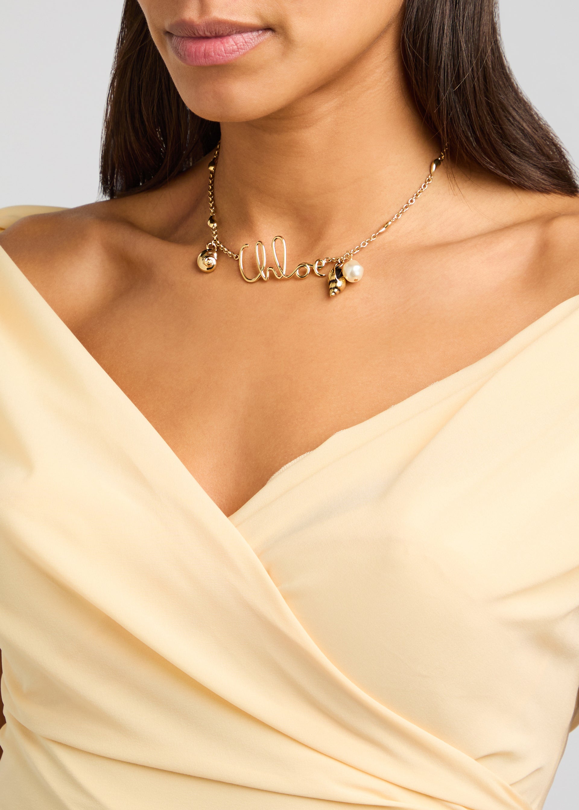 The Chloé Shells logo necklace