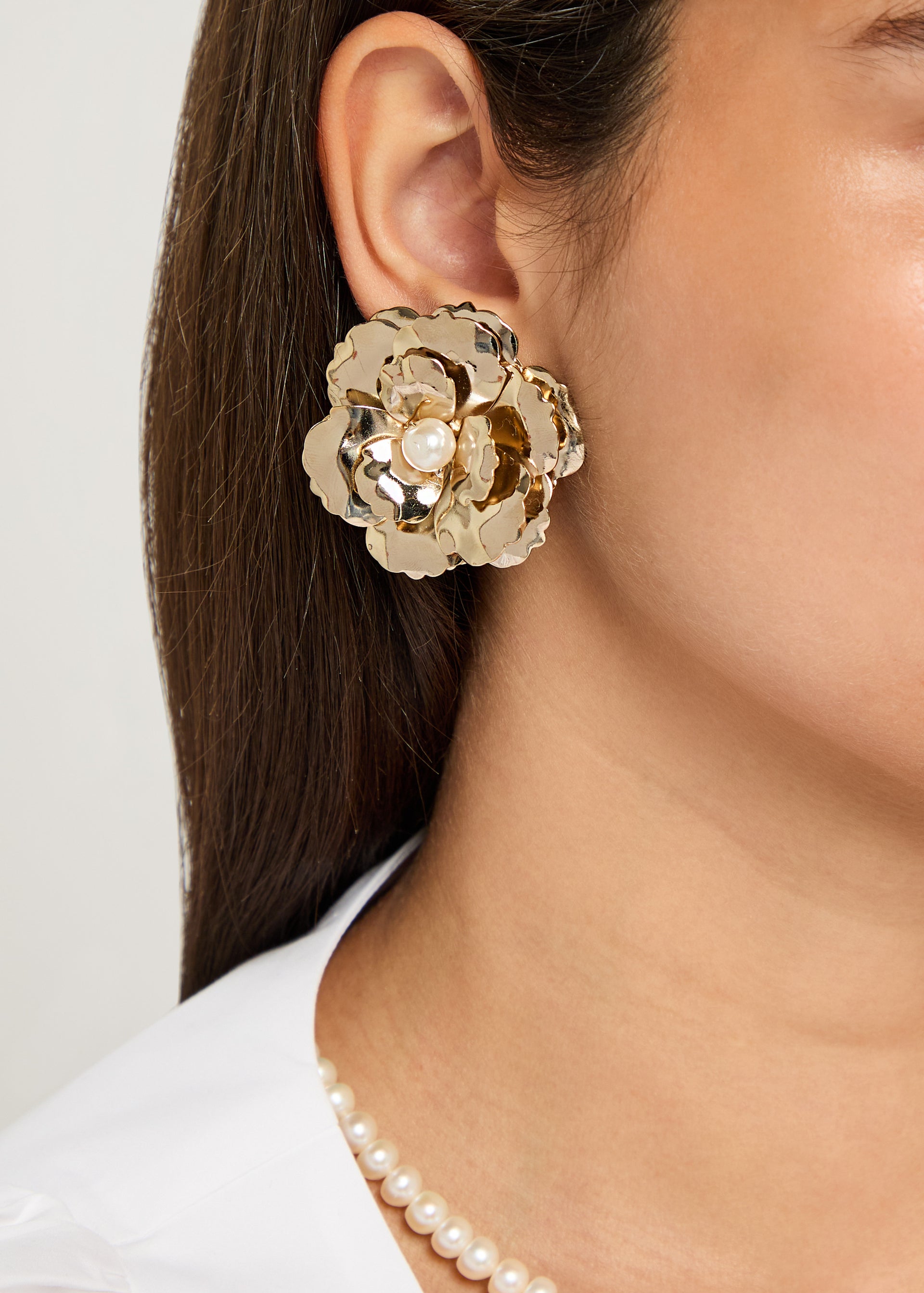 Flower clip-on earrings