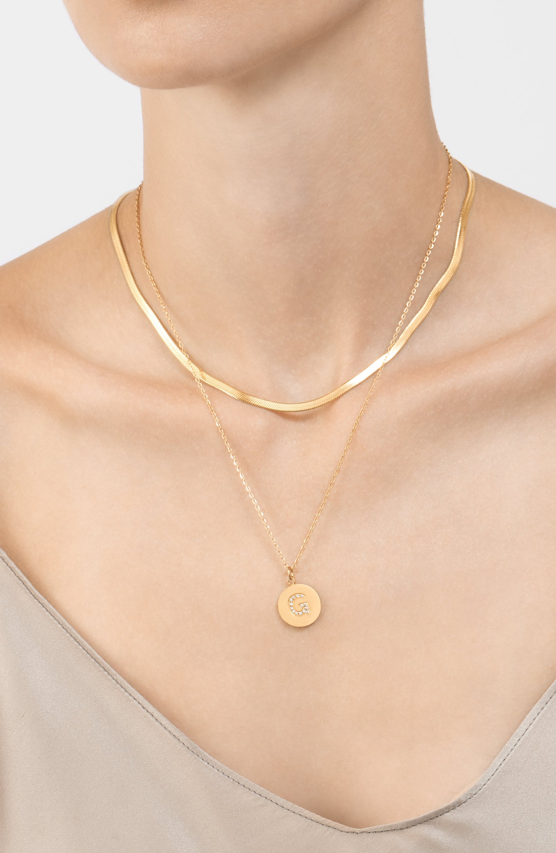 Adornia Initial Circle Disc Necklace gold