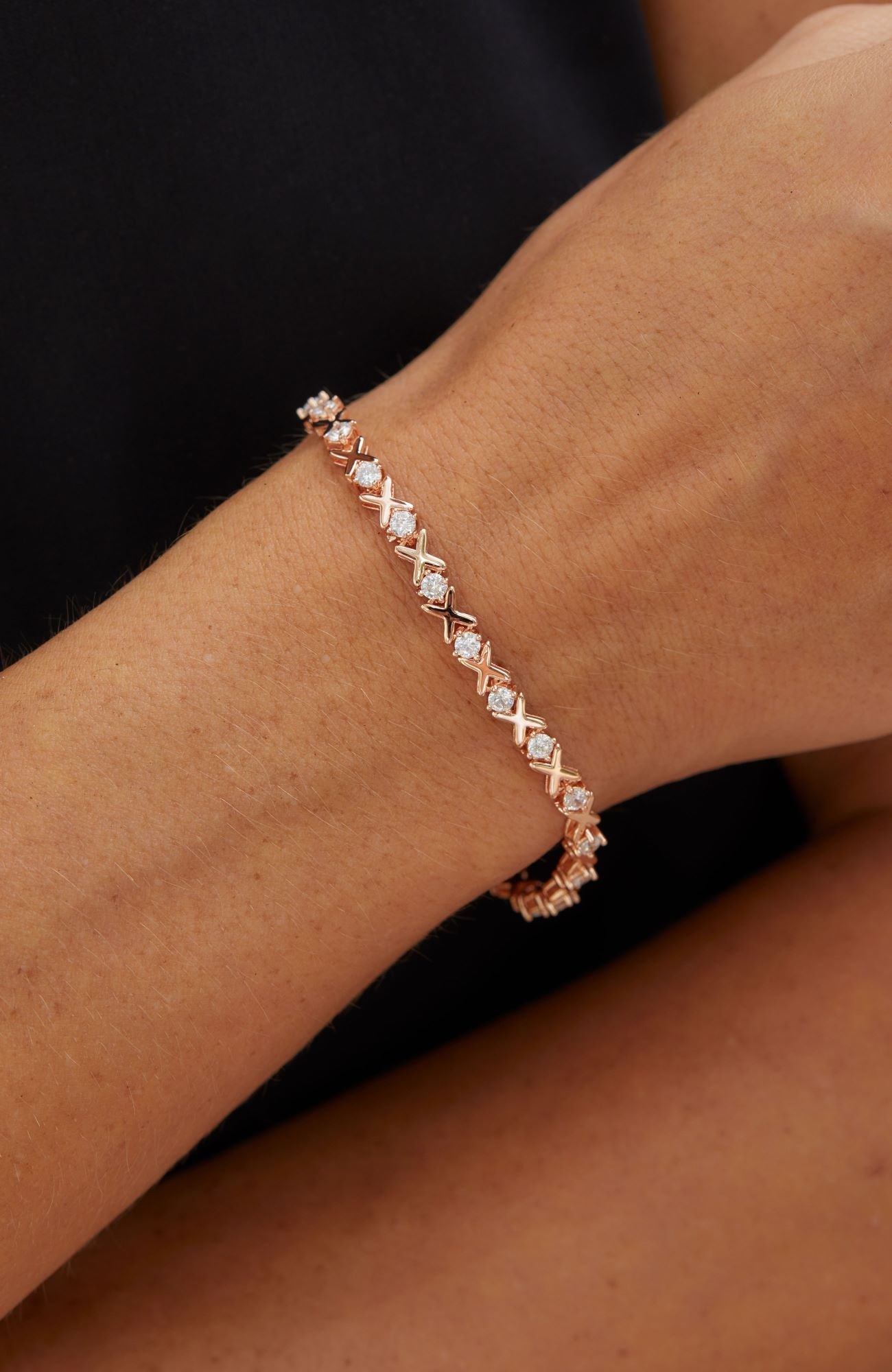 18K ROSE HUG AND KISSES TENNIS BRACELET