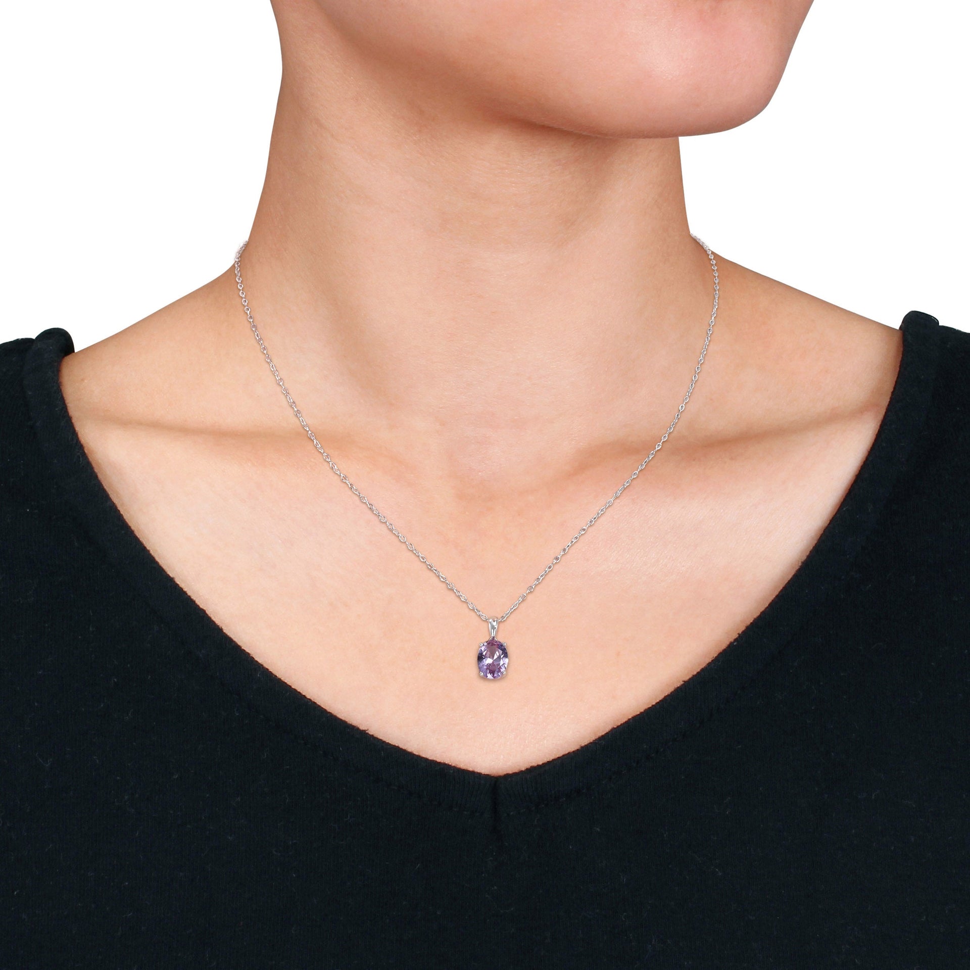 Mimi & Max 2 1/2ct TGW Oval Simulated Alexandrite Solitaire Classic Basket Setting Pendant with Chain in Sterling Silver