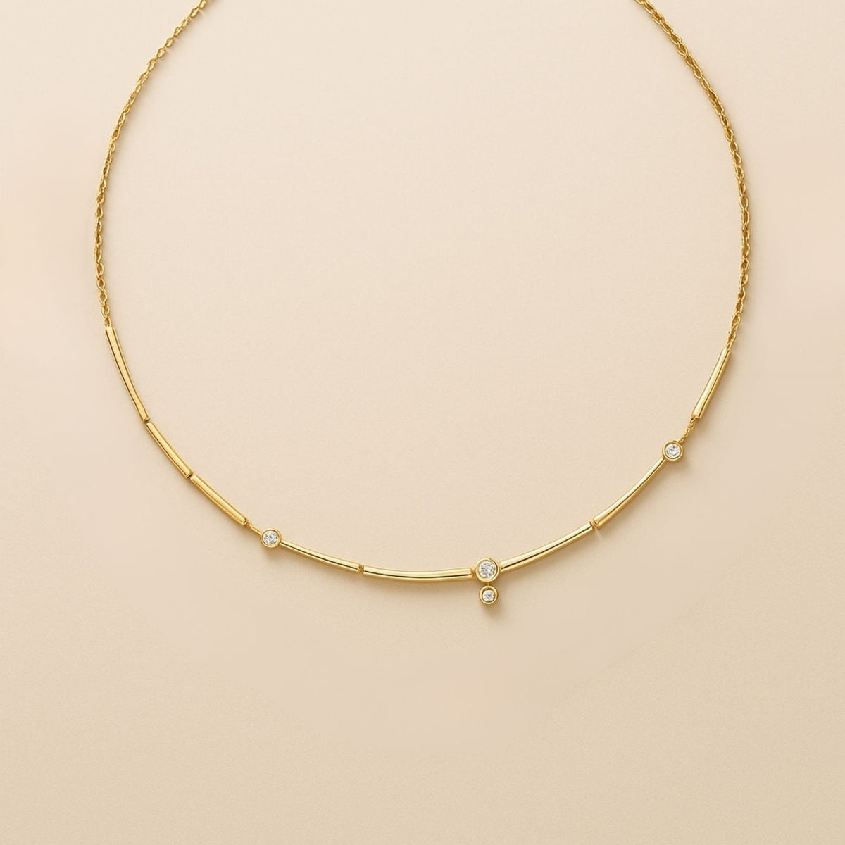 Light Beam: Drop Diamond Necklace