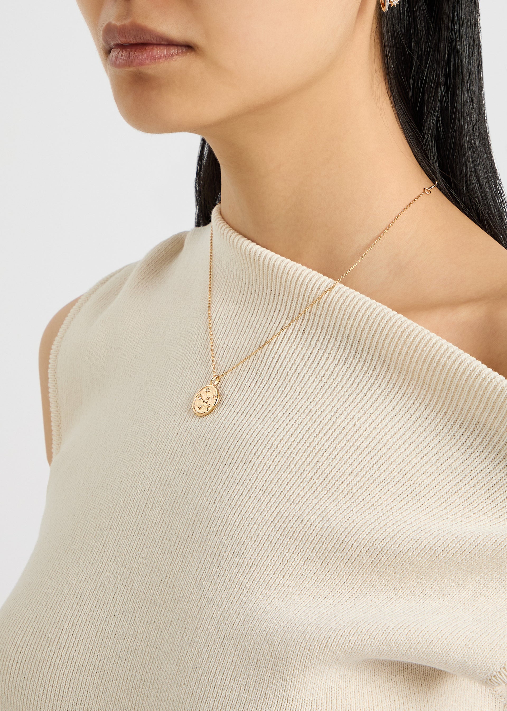 Taurus 18kt gold-plated necklace