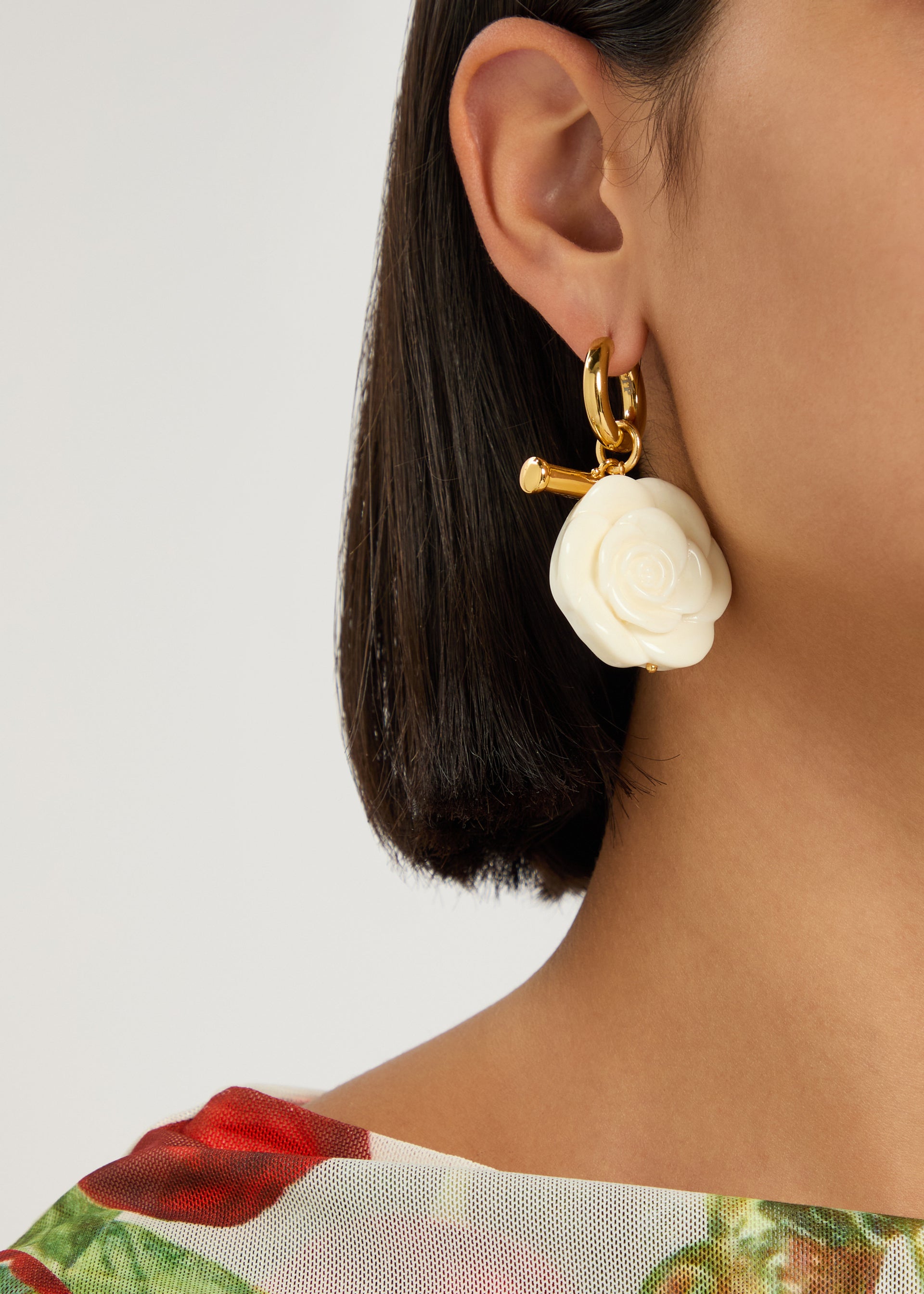 Mismatched 24kt gold-plated hoop earrings