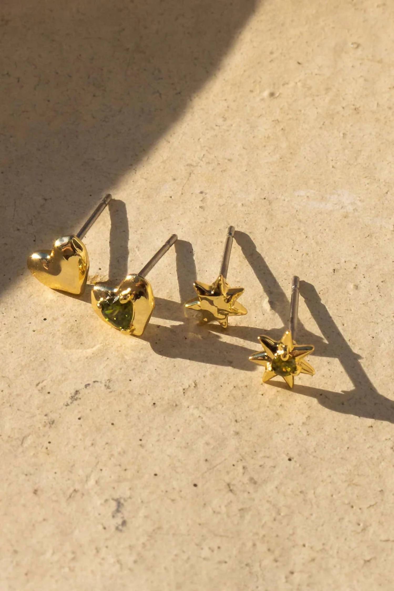 Women's Molten Heart Studs Set In Gold