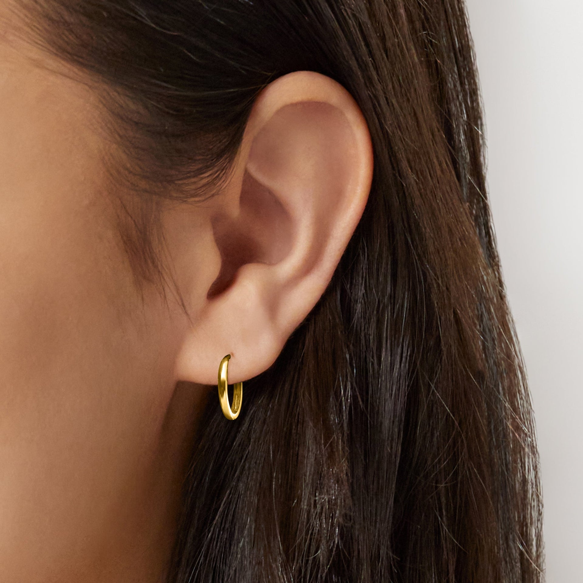 Canaria Italian 10kt Yellow Gold Petite Huggie Hoop Earrings