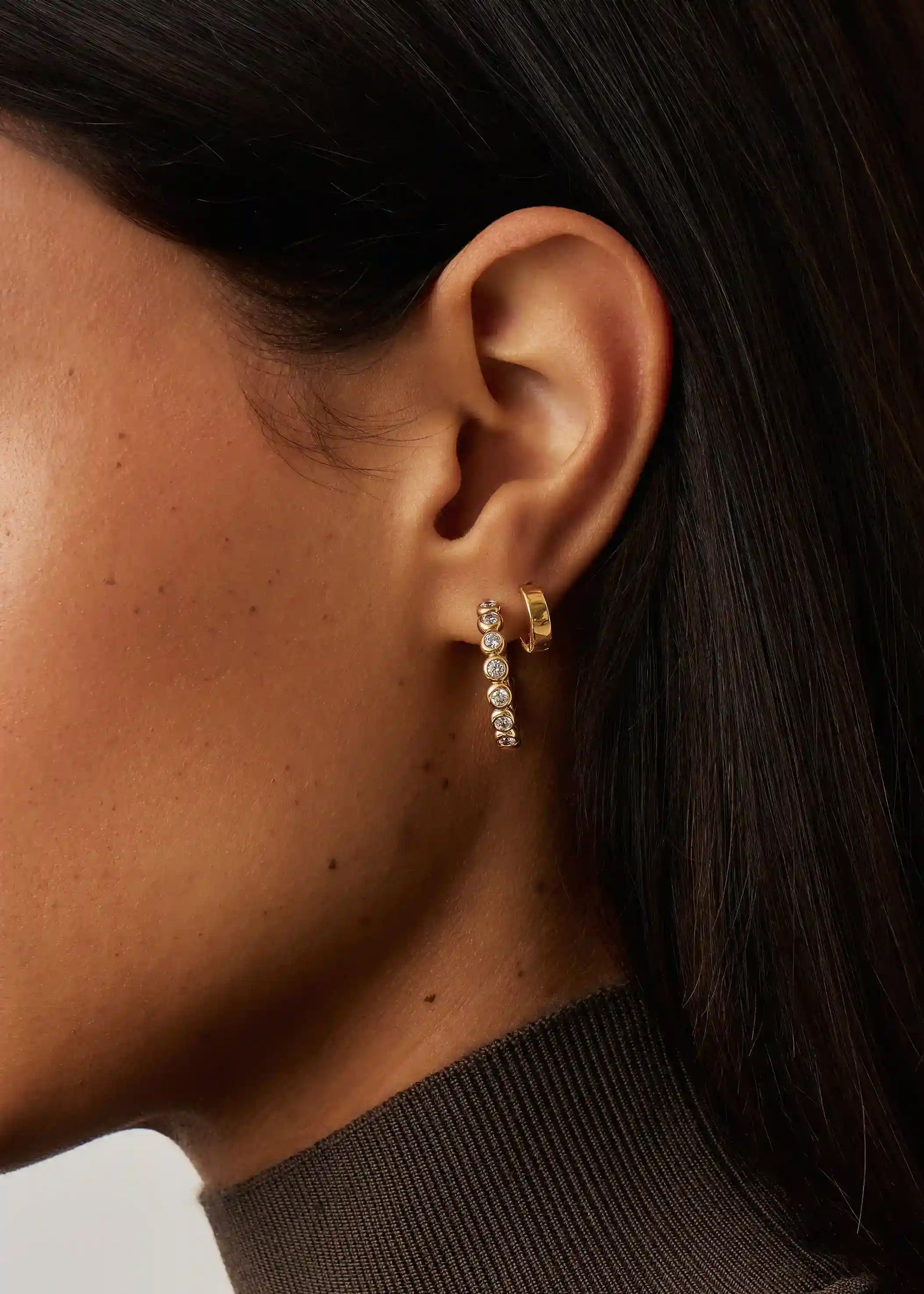 Tennis medium hoop earrings