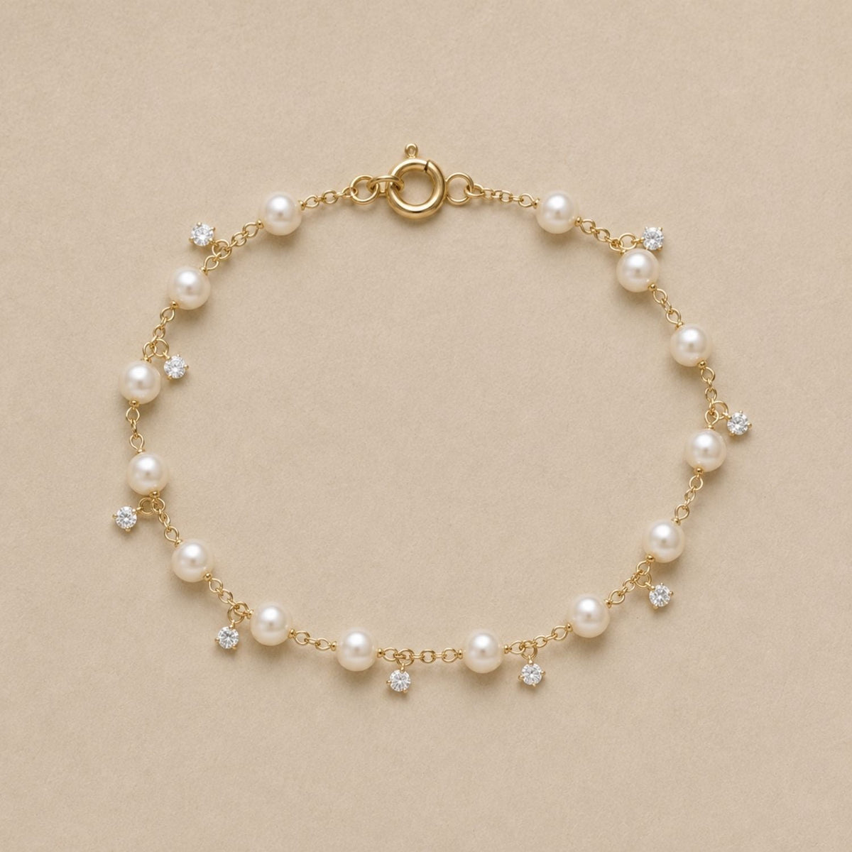 Aurora Diamond & Pearl Scattered Bracelet