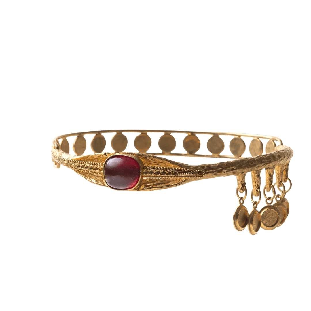 classic-ruby-eye-choker