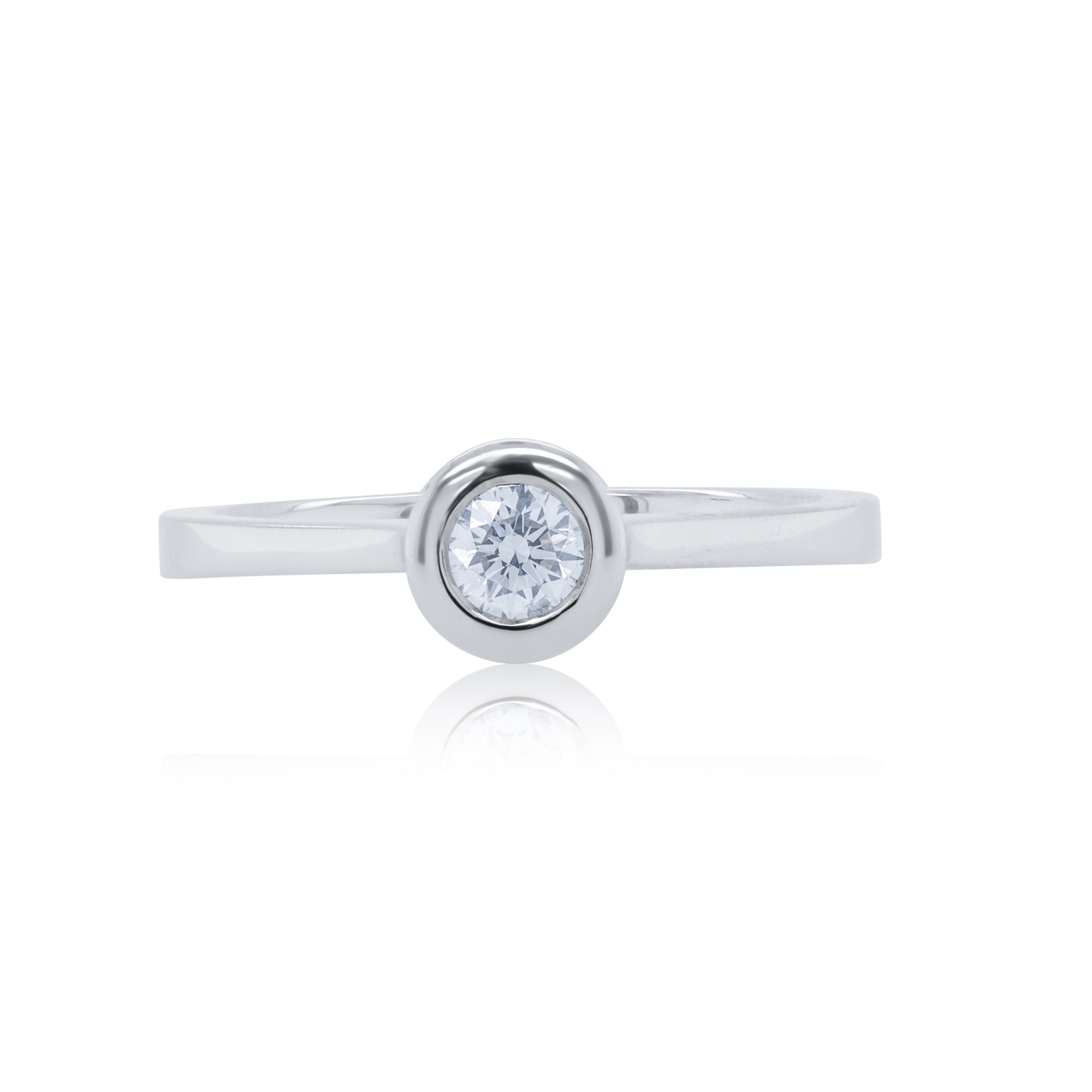 18kt white gold diamond ring containing 0.23 cts tw (GH VS SI)