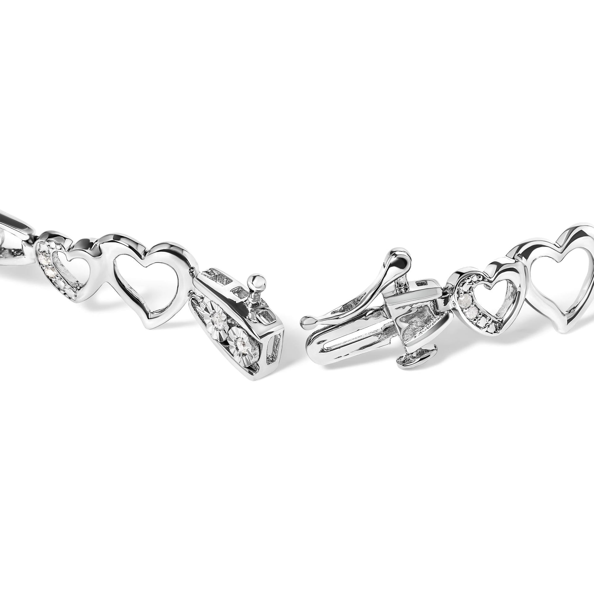 925 Sterling Silver 1/5 Cttw Diamond Double Heart Link Bracelet (I-J Color, I3 Clarity) - 7.25' Inches