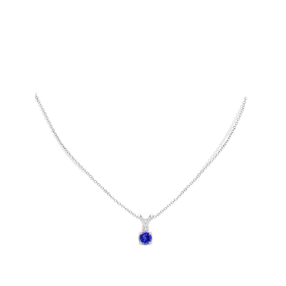 Round Tanzanite Solitaire V-Bale Pendant with Diamond