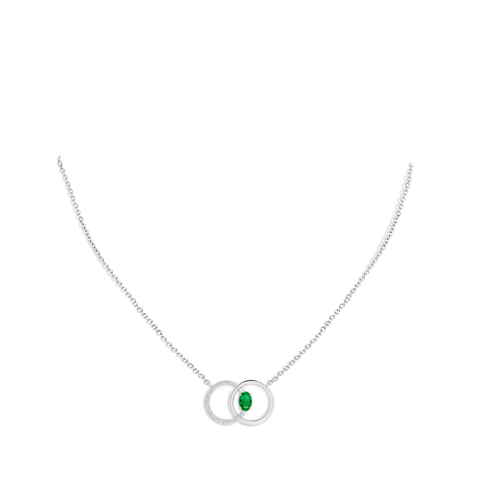 Emerald Interlocking Circle Necklace with Diamond Accents