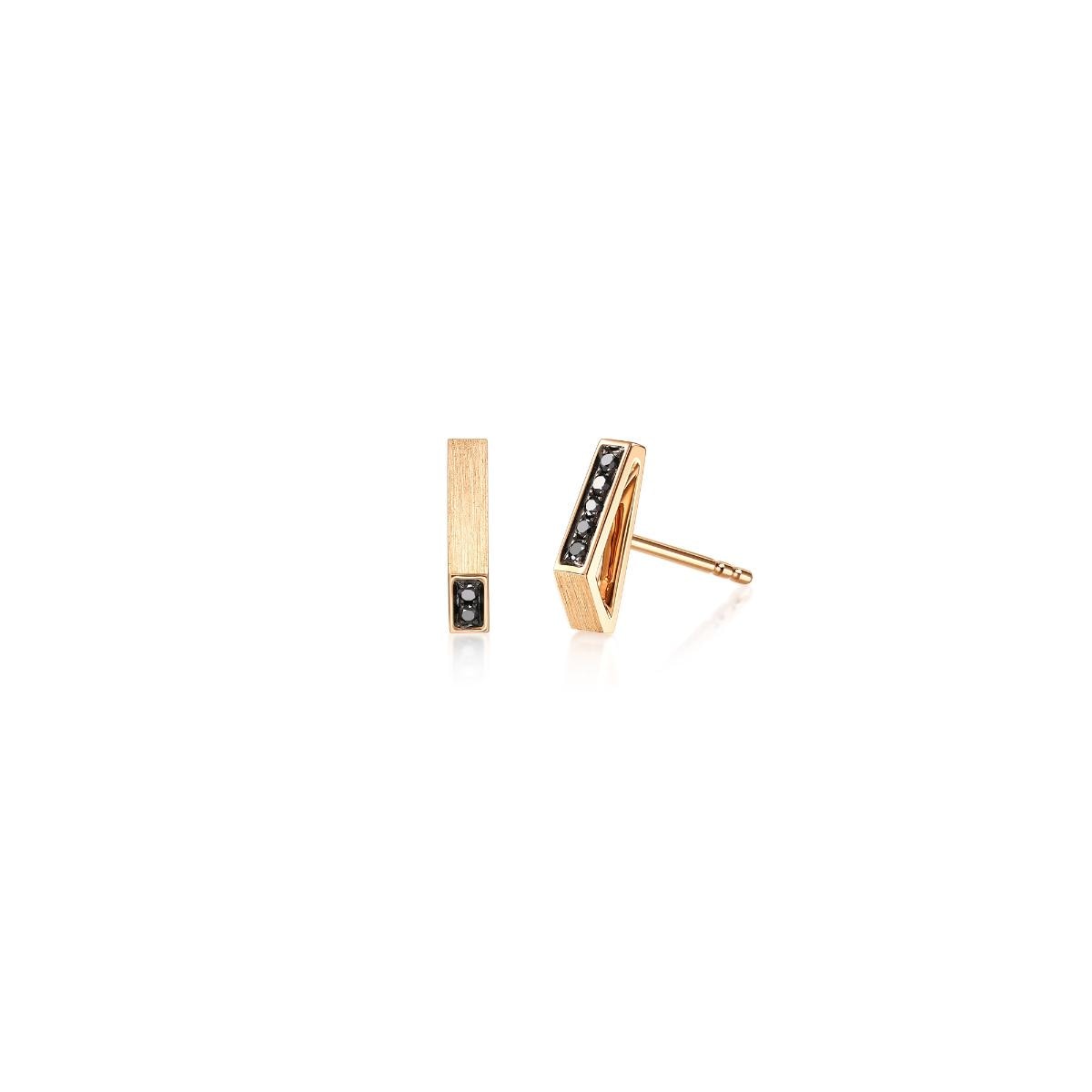 m-red-and-black-gold-black-diamond-mistmatched-earrings-chow-sang-sang